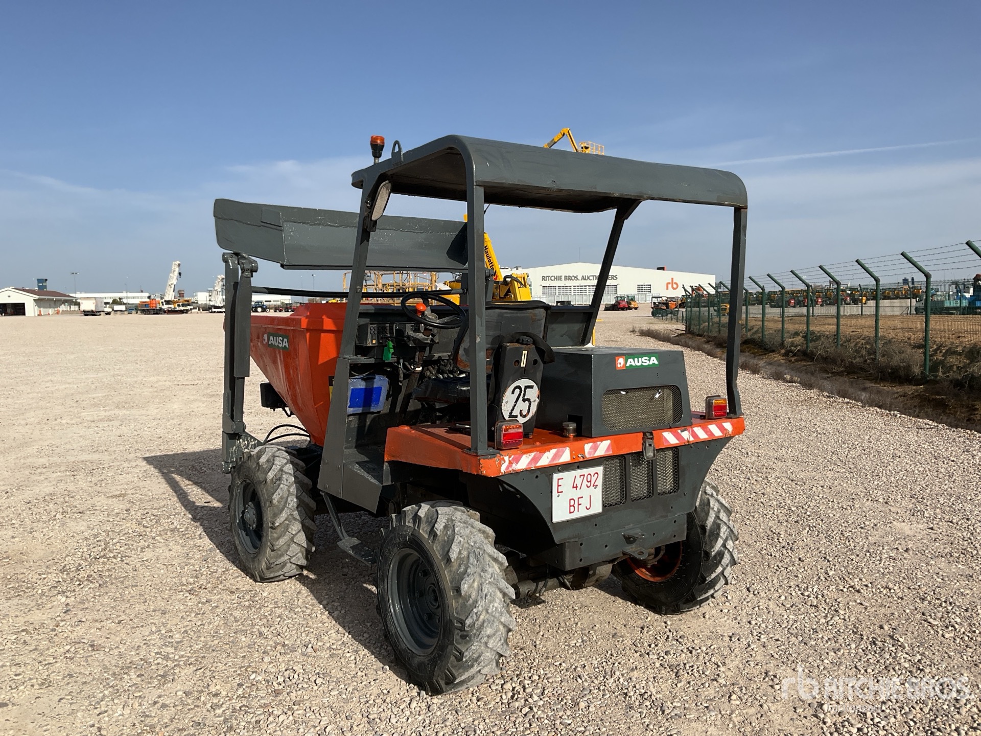 General Appearance with Imagen: esquina trasera izquierda