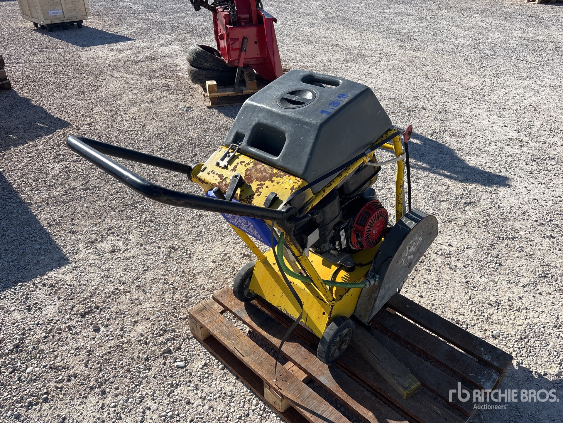 General Appearance with Bild, Ecke hinten rechts