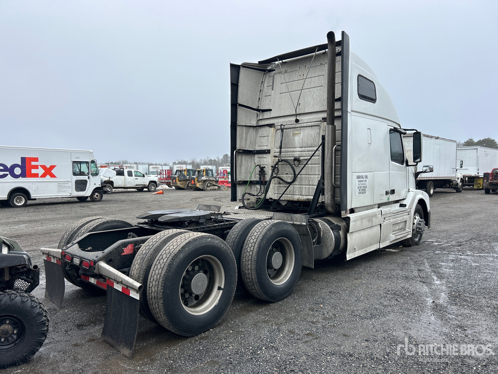 Aspect général with Image, coin arrière droit