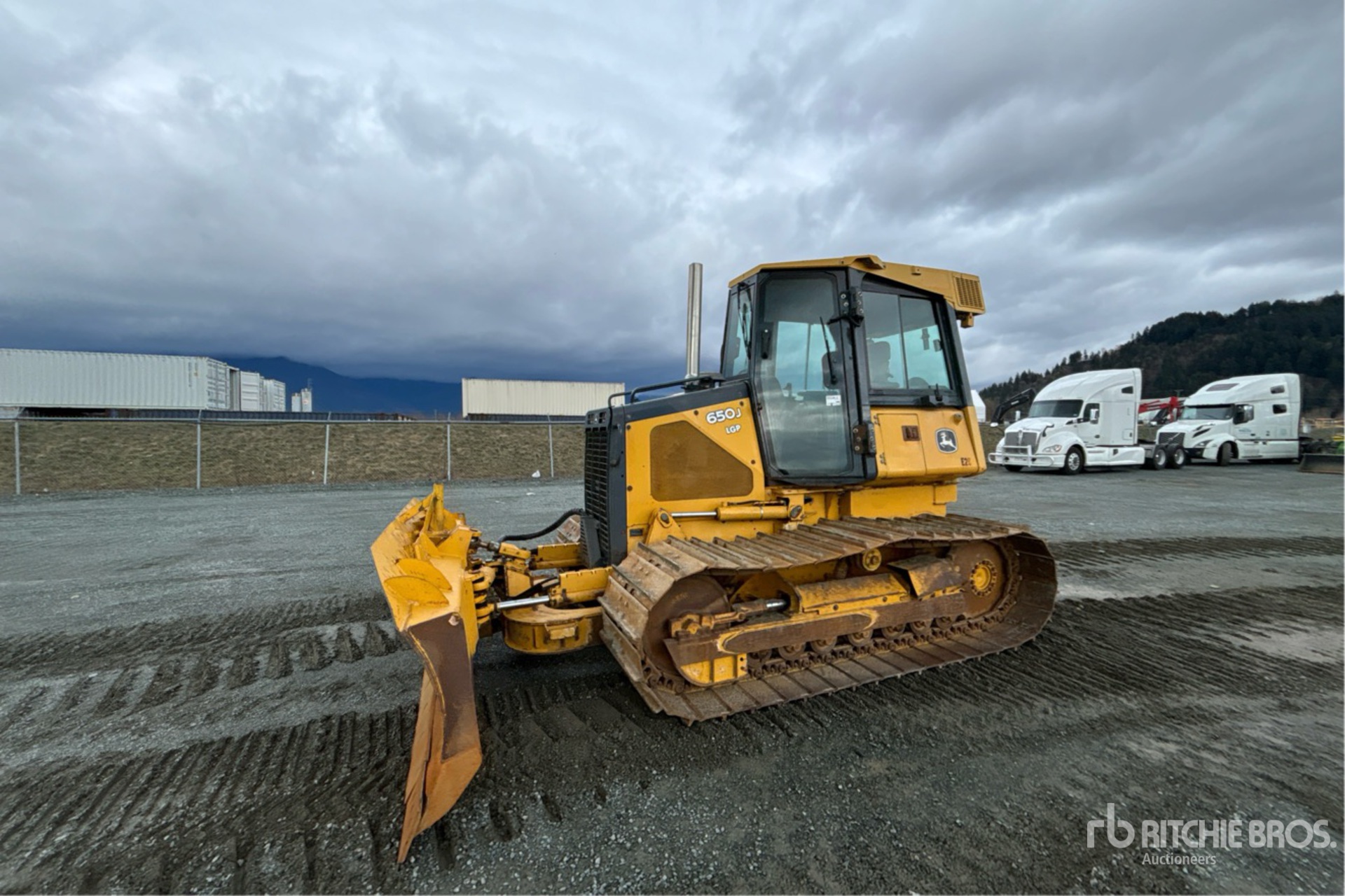 General Appearance with Picture, Left Front Corner