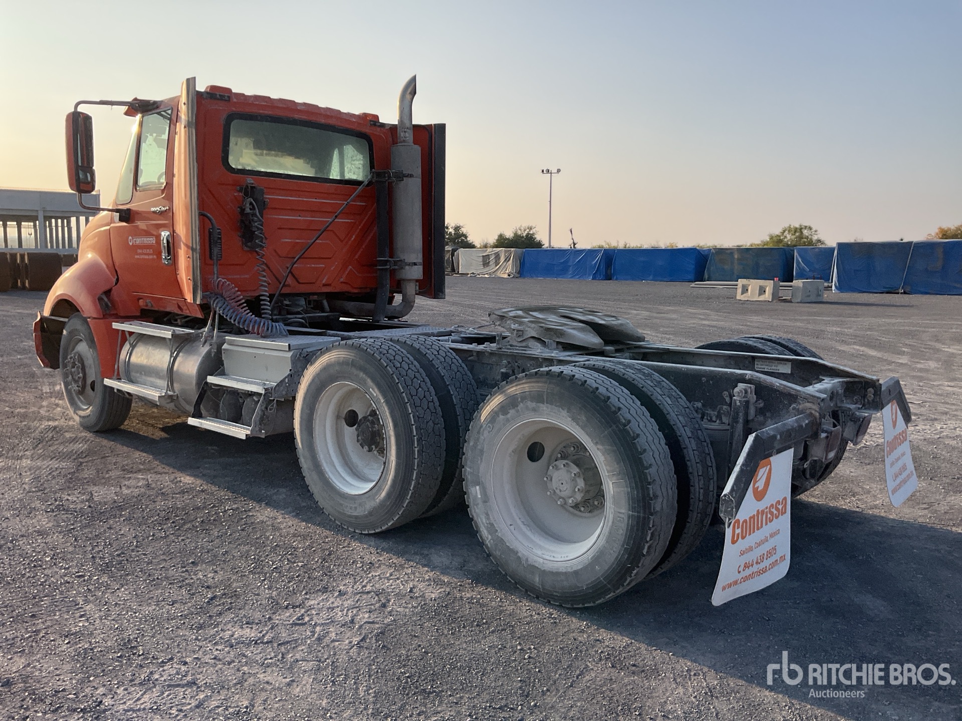 General Appearance with Bild, Ecke hinten links