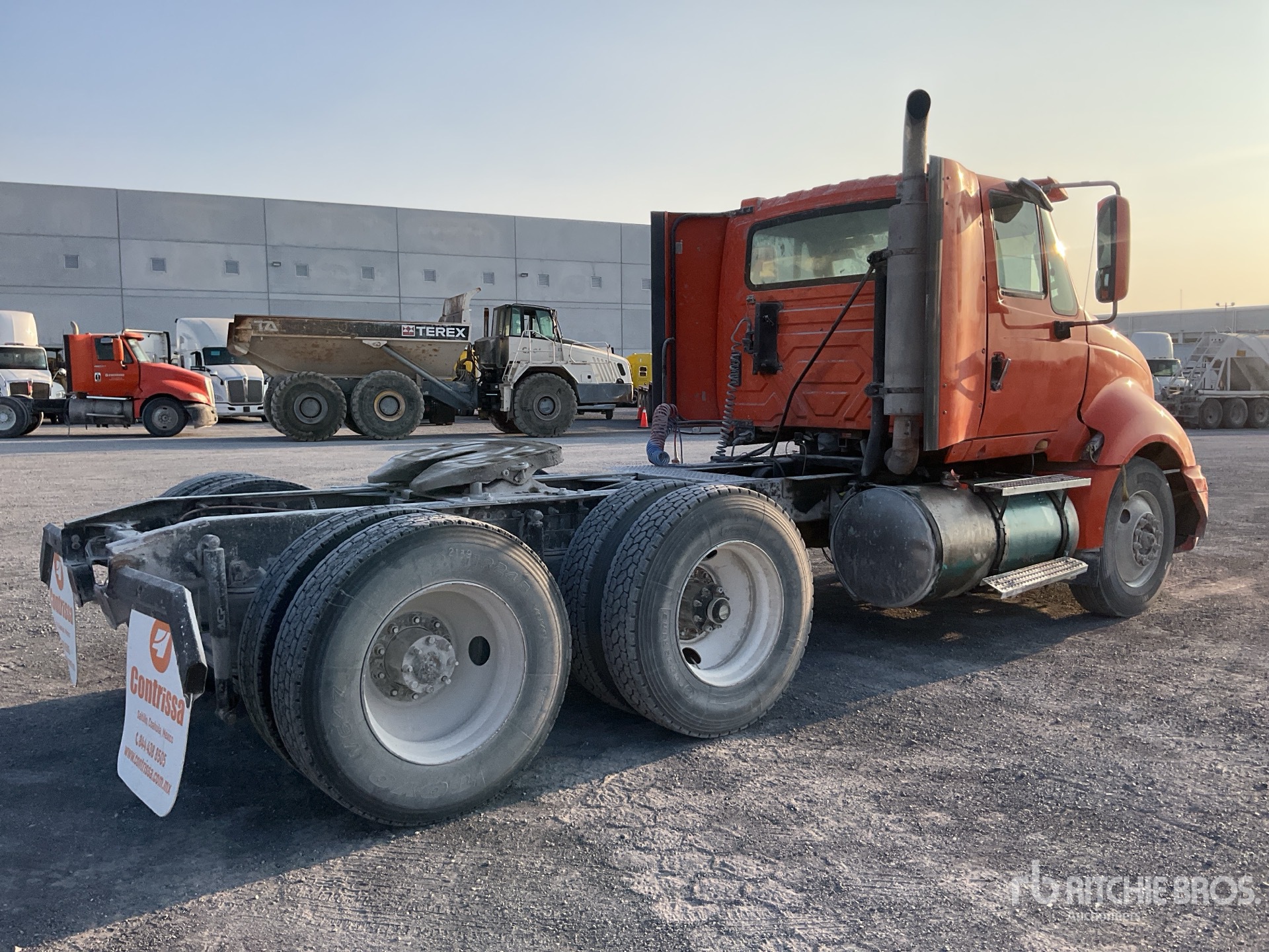 General Appearance with Bild, Ecke hinten rechts