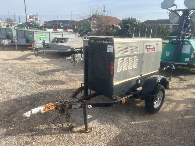 2017 Lincoln Vantage 520 520 A Mobile Multi-Process Engine Driven Welder