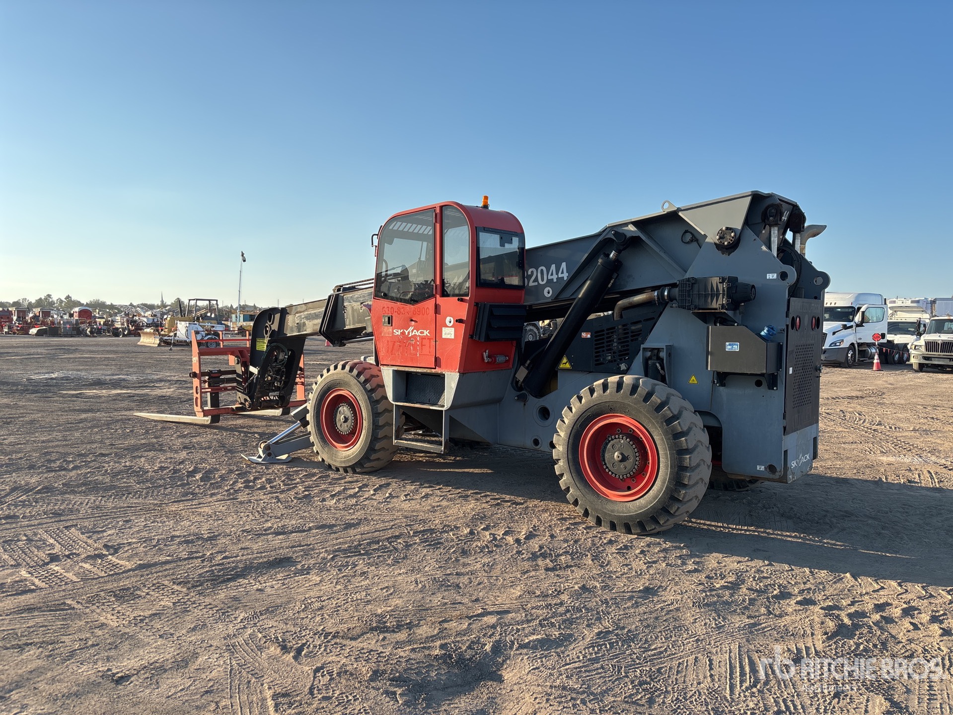 General Appearance with Picture, Left Rear Corner