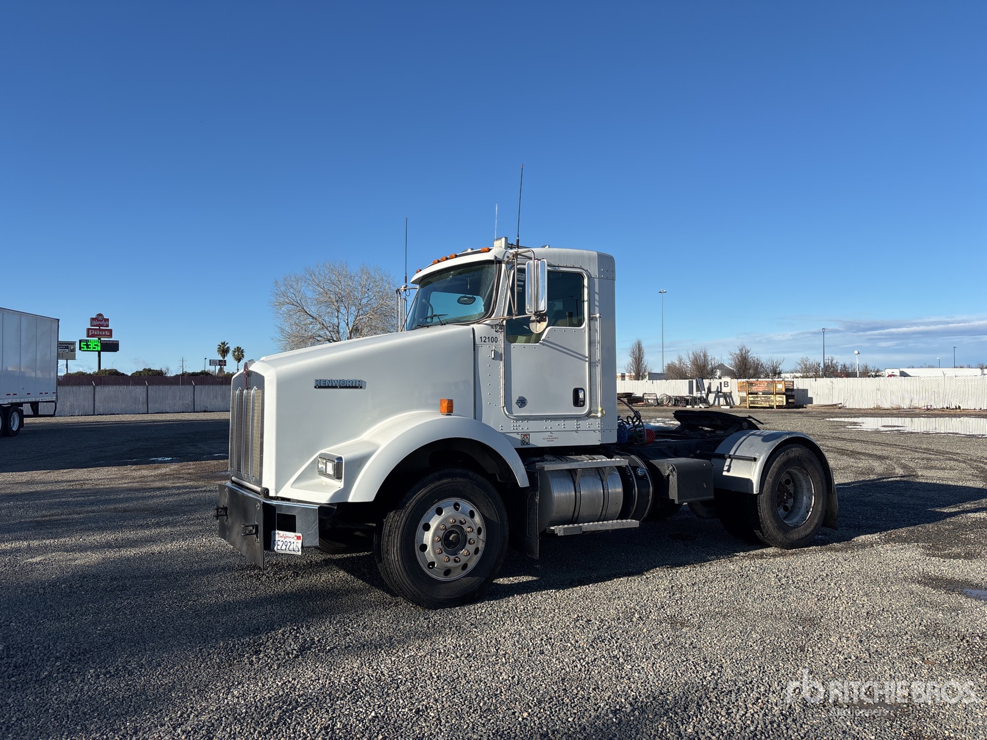 General Appearance with Image, coin avant gauche