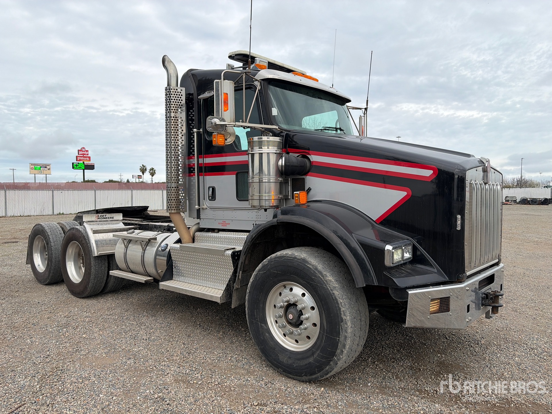 General Appearance with Imagen: esquina delantera derecha