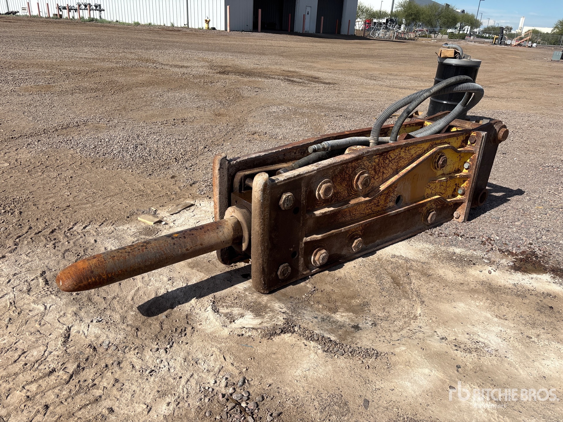 General Appearance with Bild, Ecke hinten links