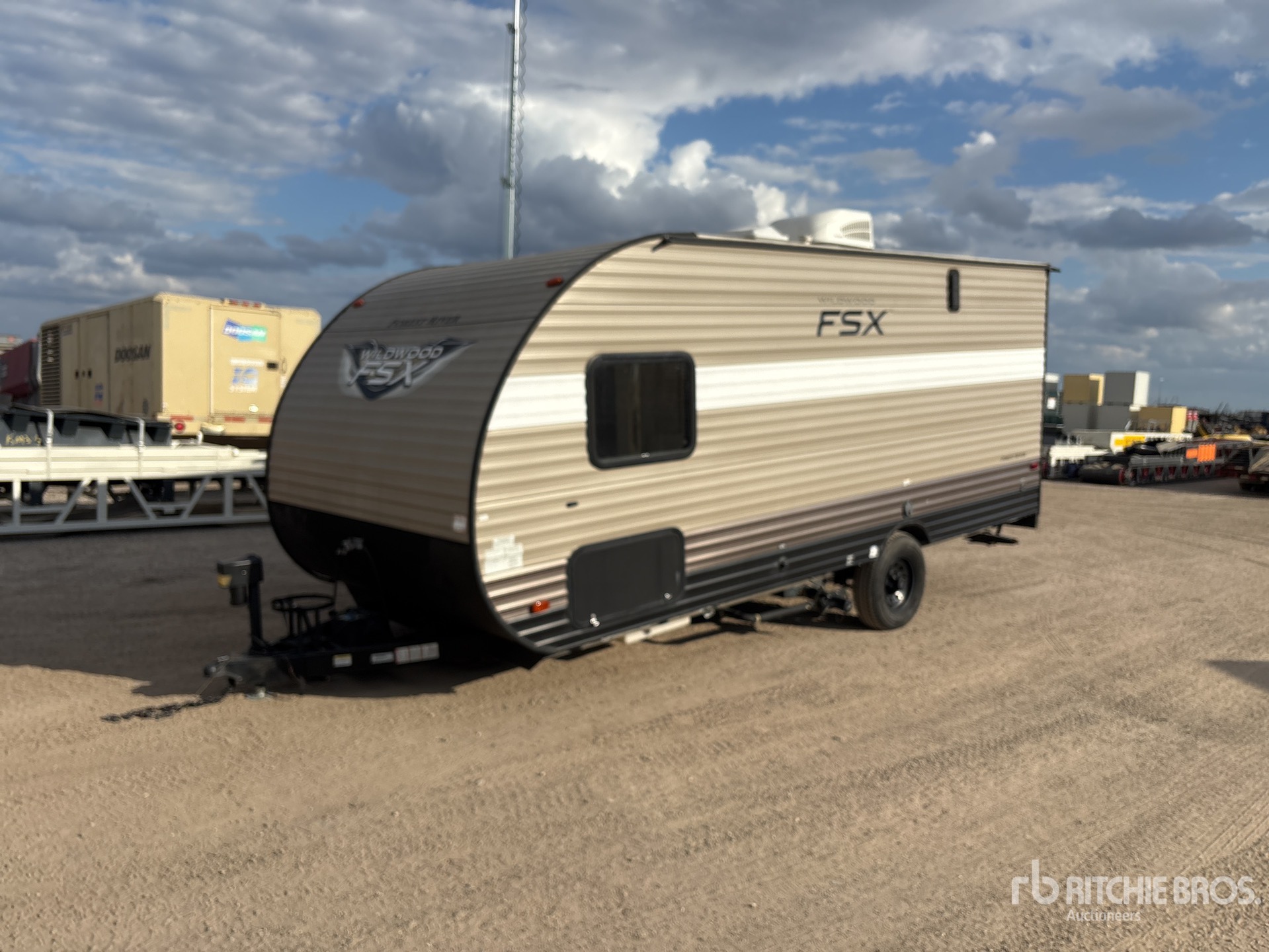 General Appearance with Featured Photo