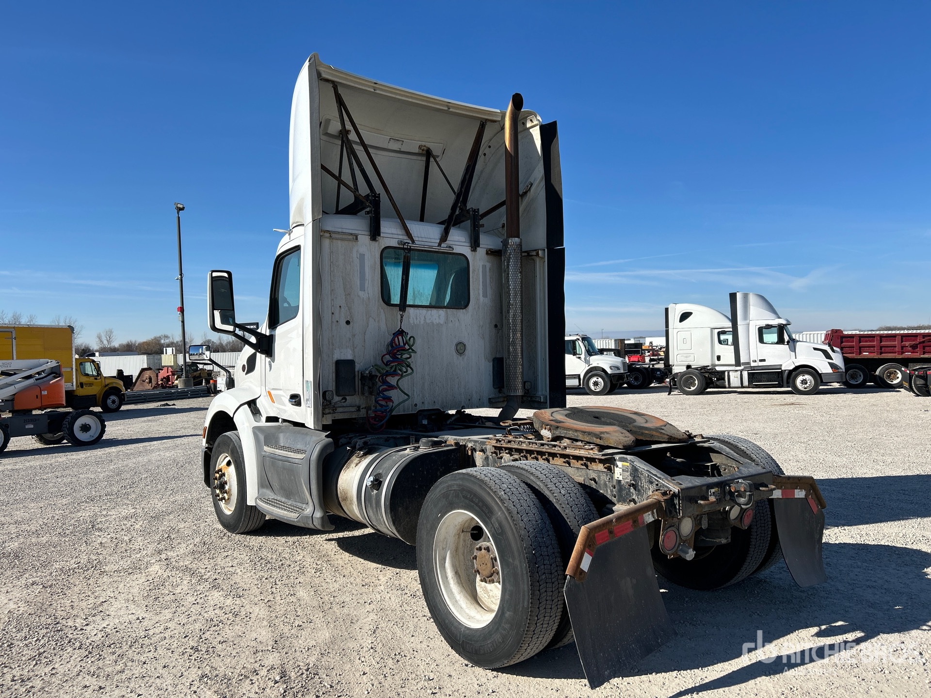 Aspect général with Image, coin arrière gauche