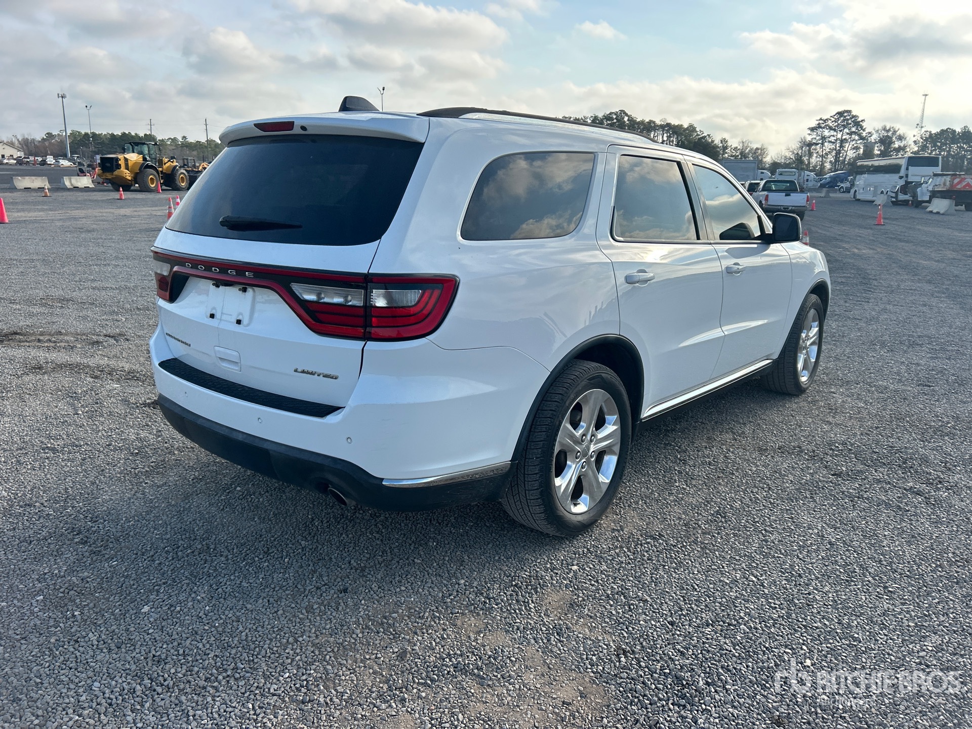 General Appearance with Foto, angolo anteriore sinistro