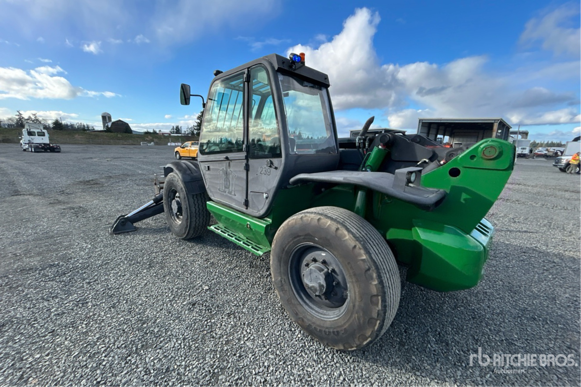 General Appearance with Picture, Left Rear Corner