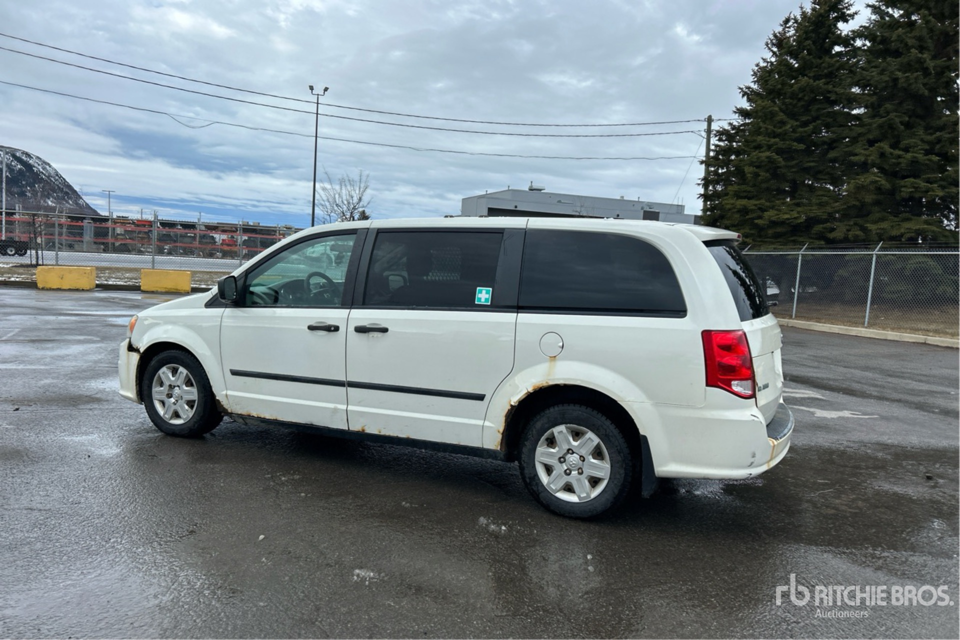 General Appearance with Picture, Left Rear Corner