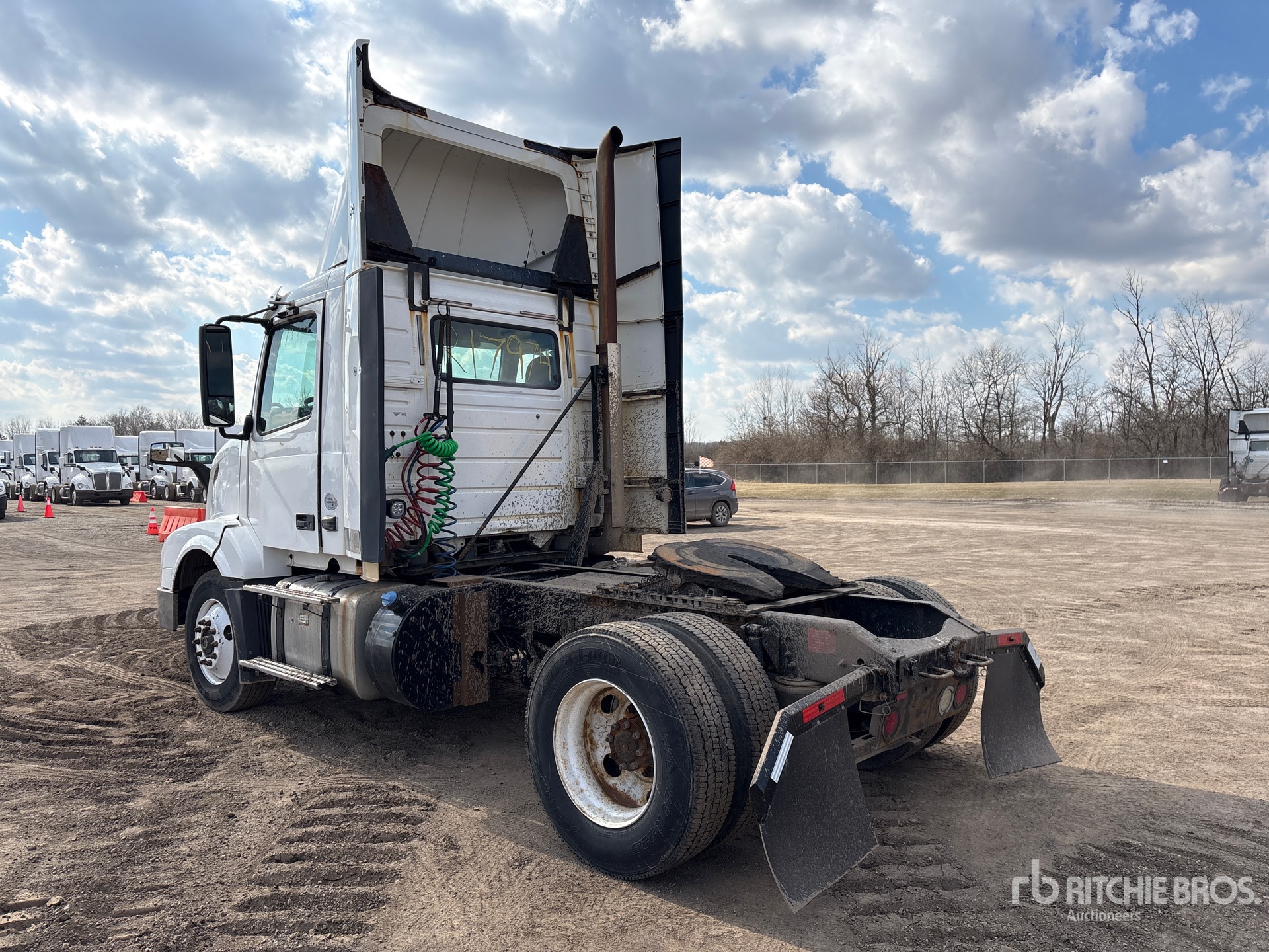 General Appearance with Bild, Ecke hinten links