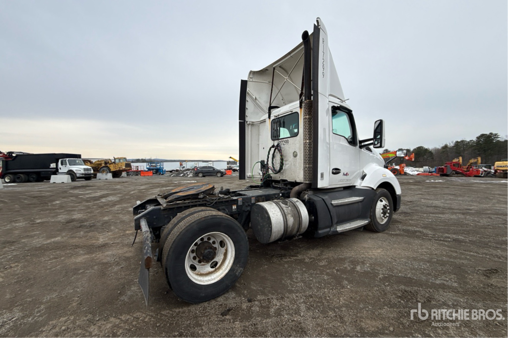 General Appearance with Imagen: esquina trasera derecha