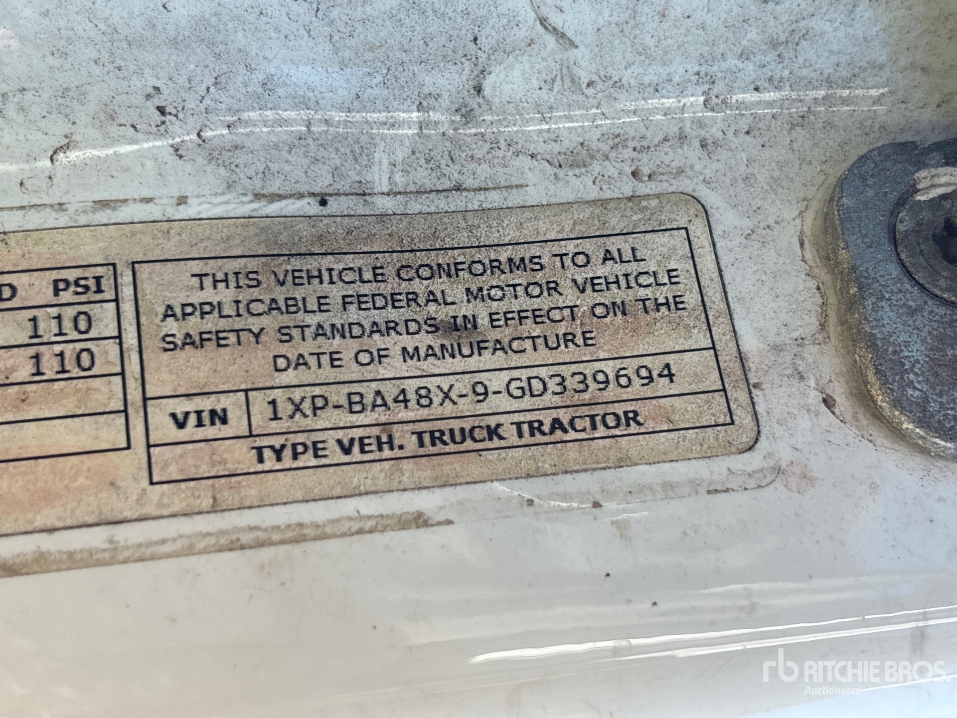 General Appearance with Seriennummer / FIN