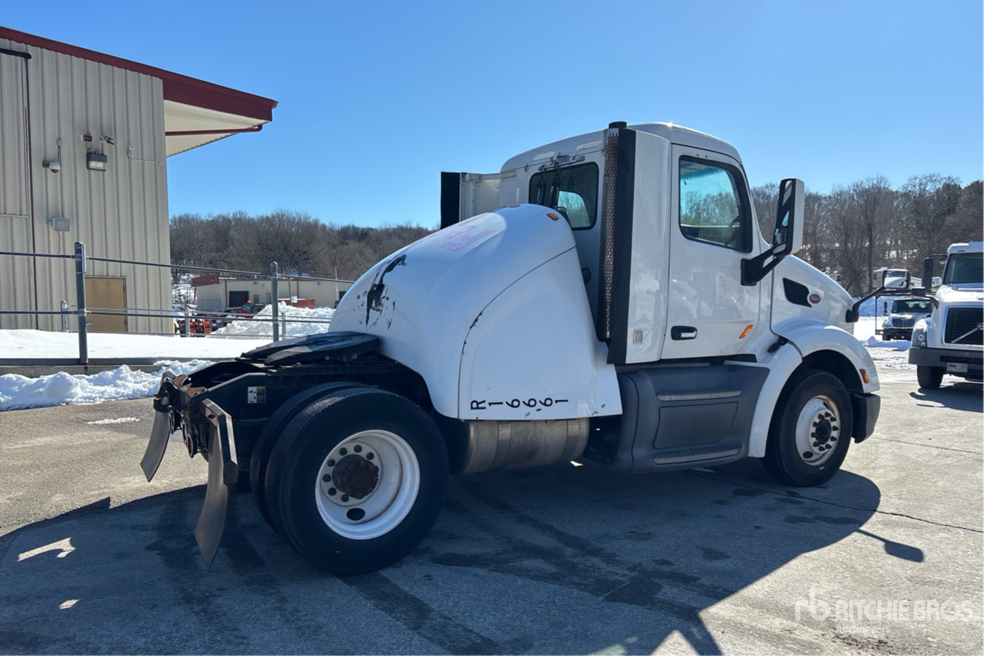 General Appearance with Bild, Ecke hinten rechts