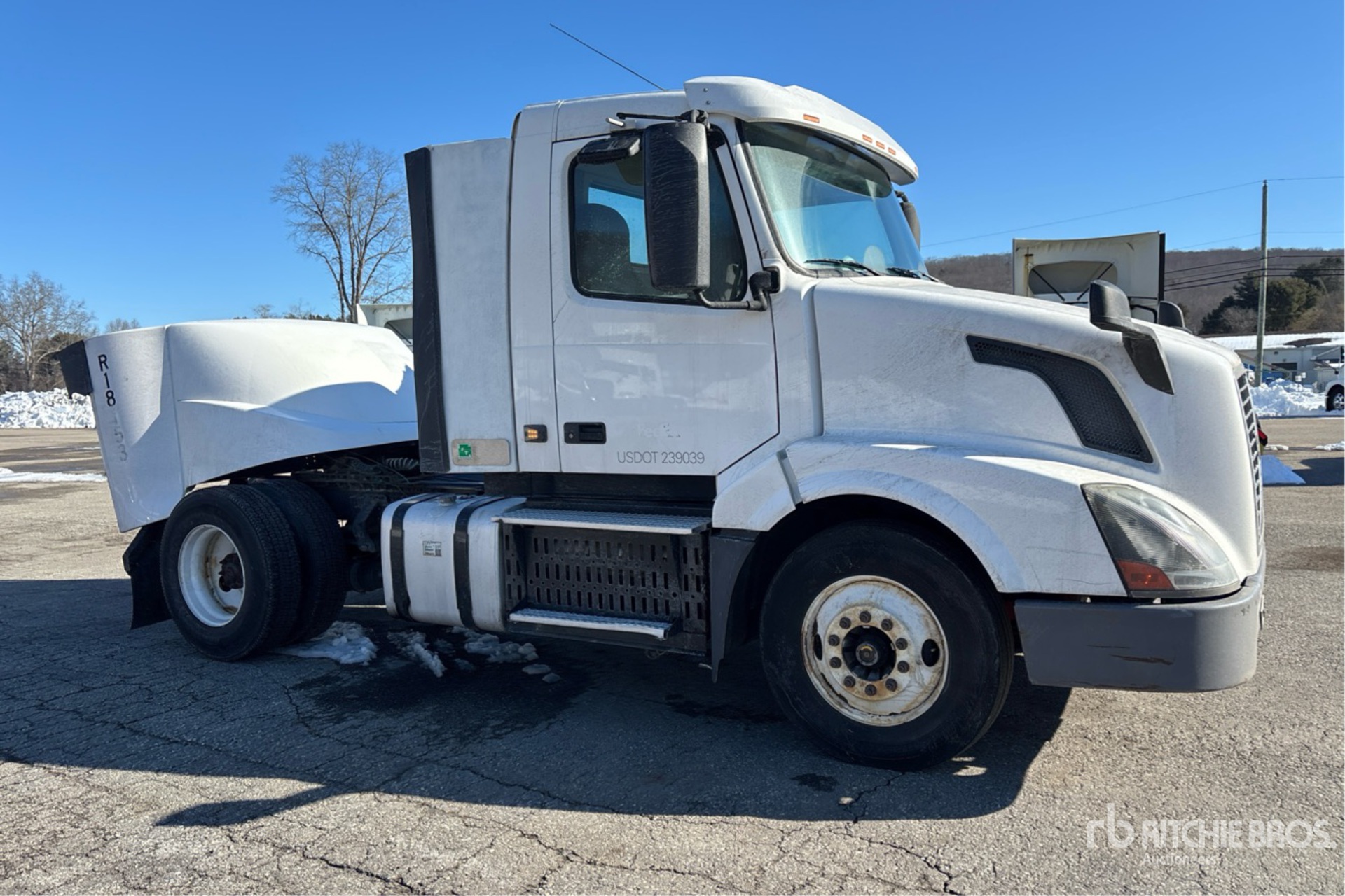 General Appearance with Bild, Ecke vorne rechts