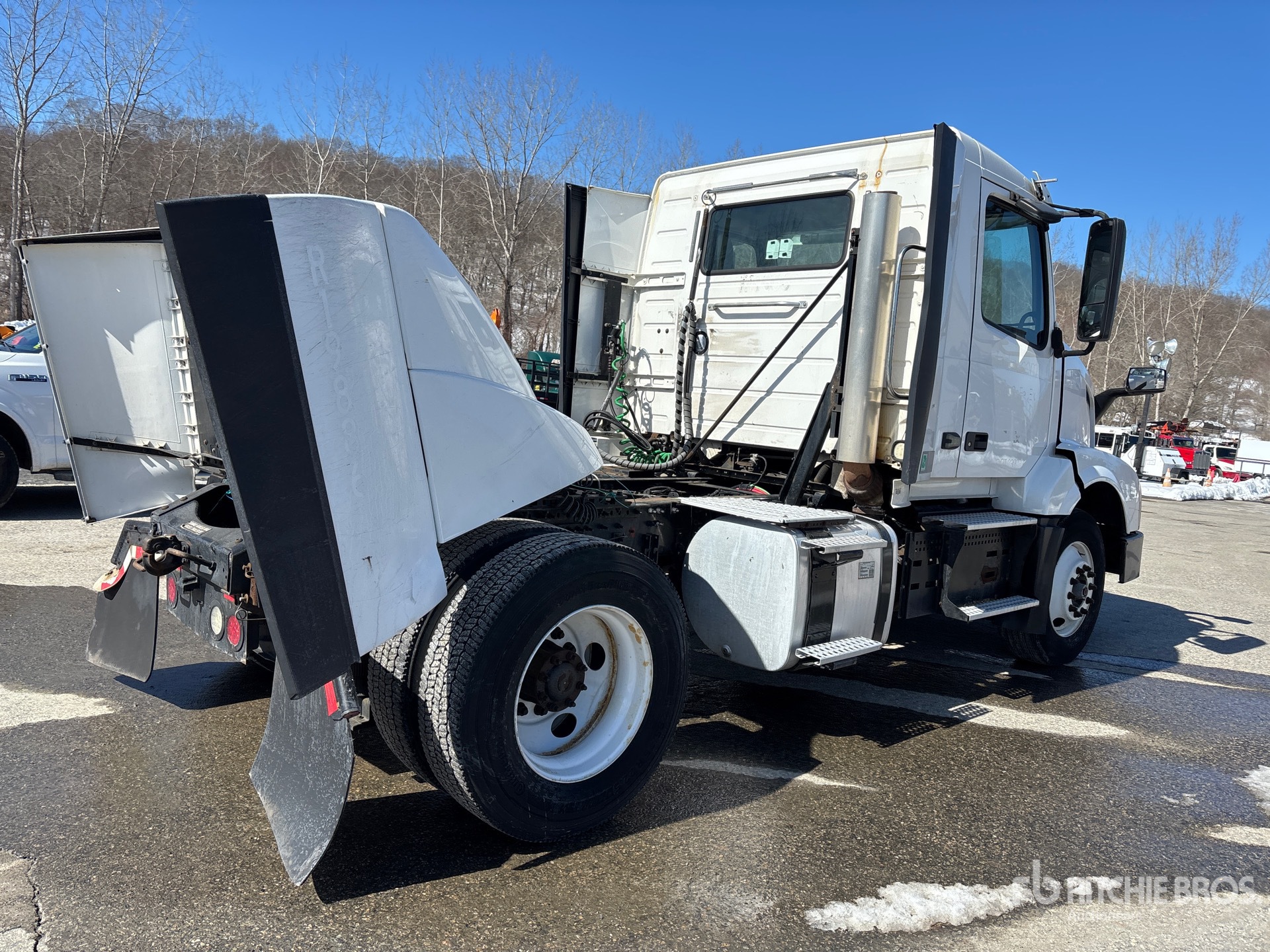 General Appearance with Bild, Ecke hinten rechts