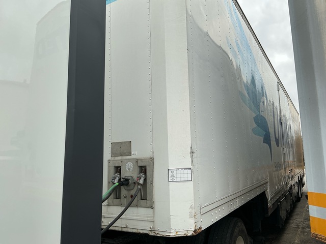 1995 Kentucky 48 ft x 102 in T/A Van Trailer