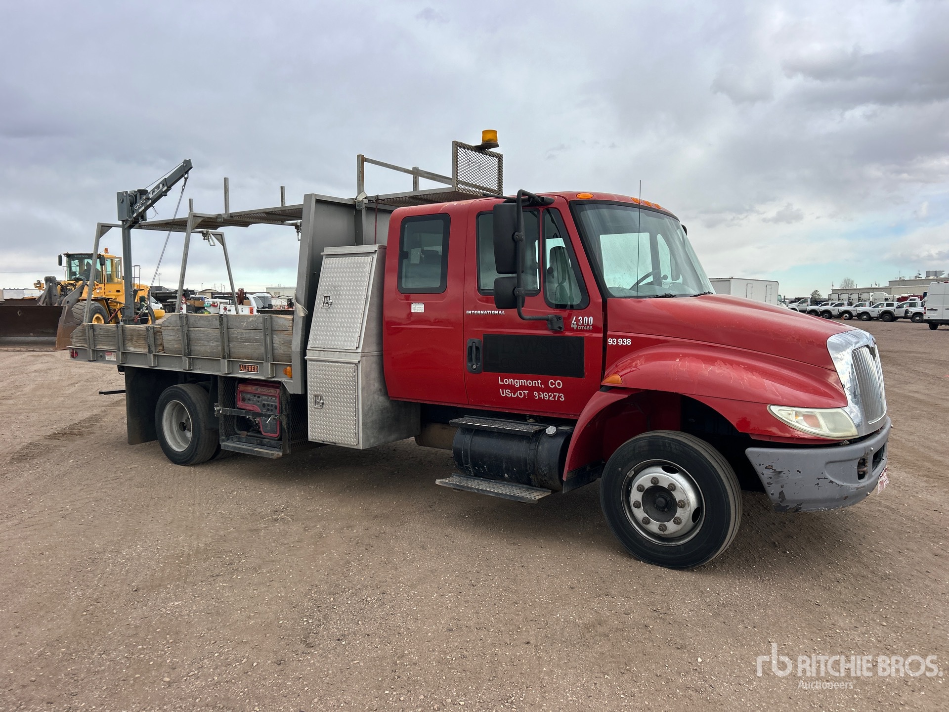 General Appearance with Picture, Right Front Corner