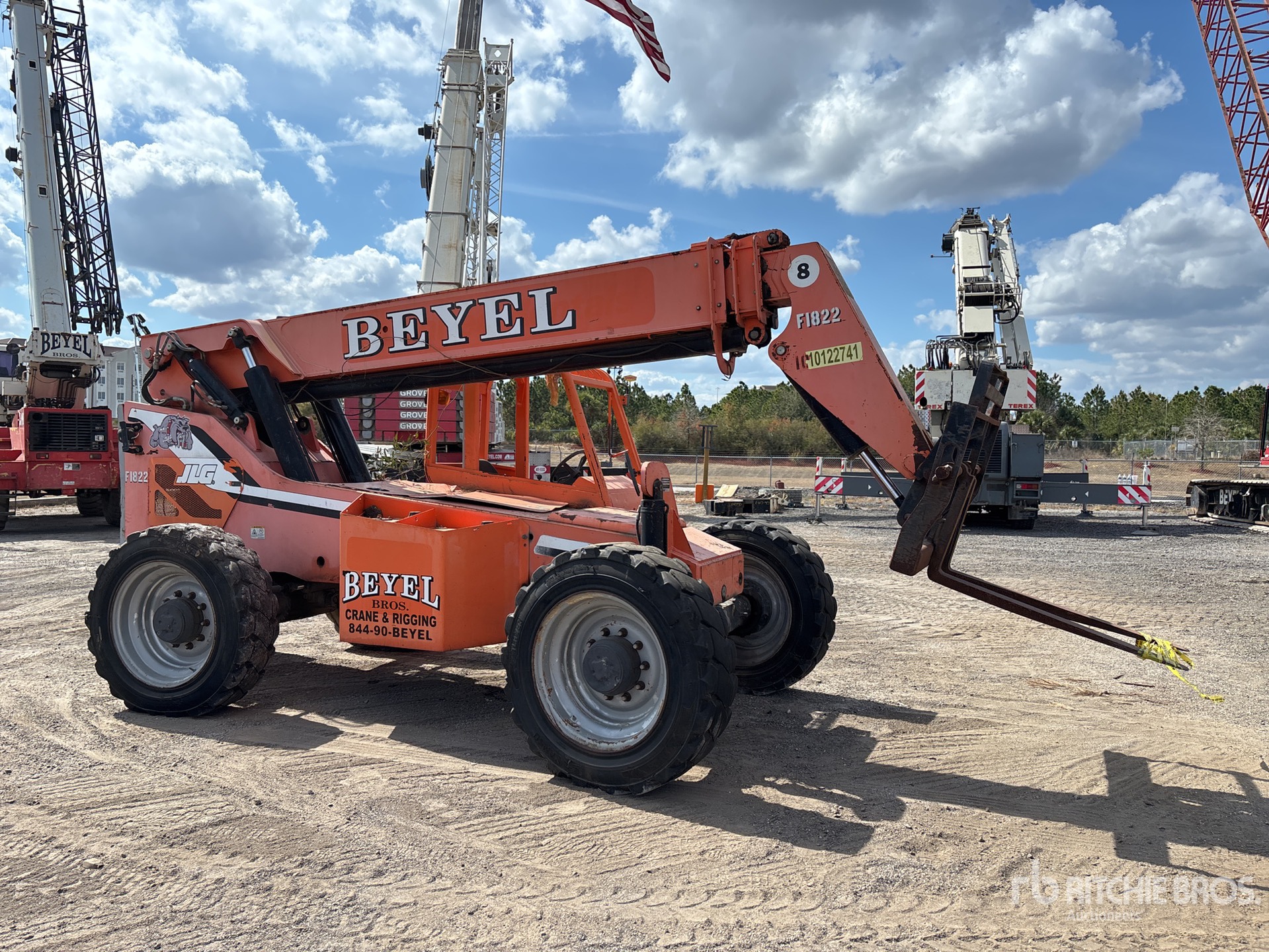 General Appearance with Picture, Right Front Corner