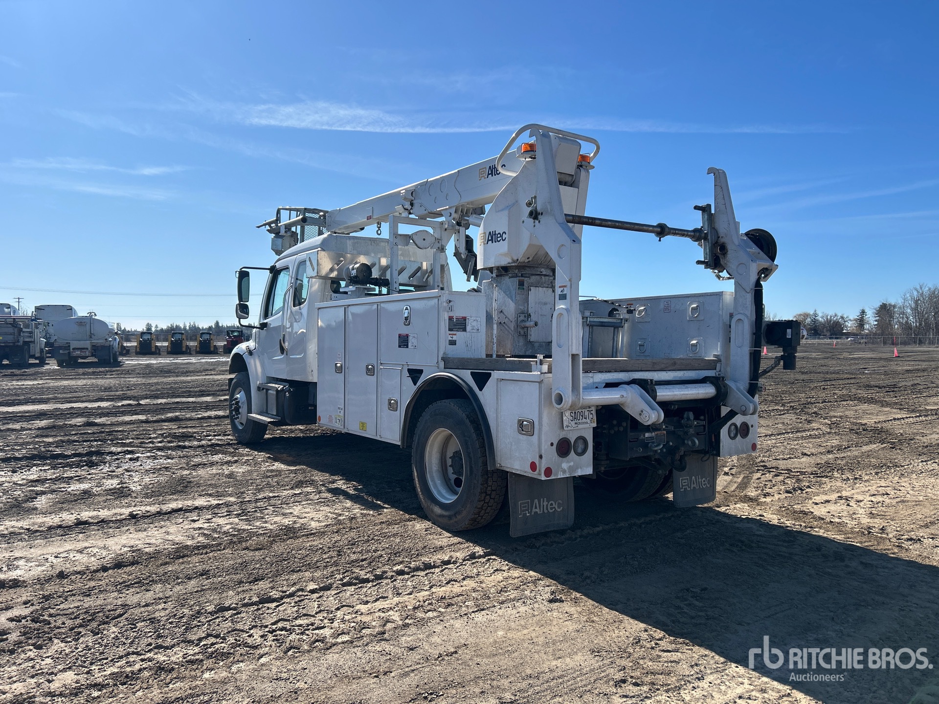 General Appearance with Bild, Ecke hinten links