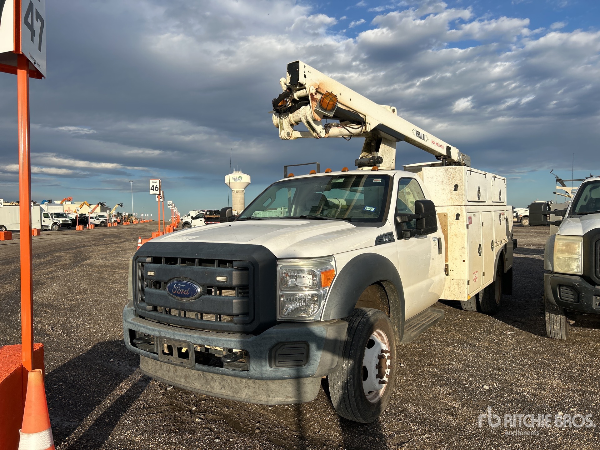 General Appearance with Featured Photo