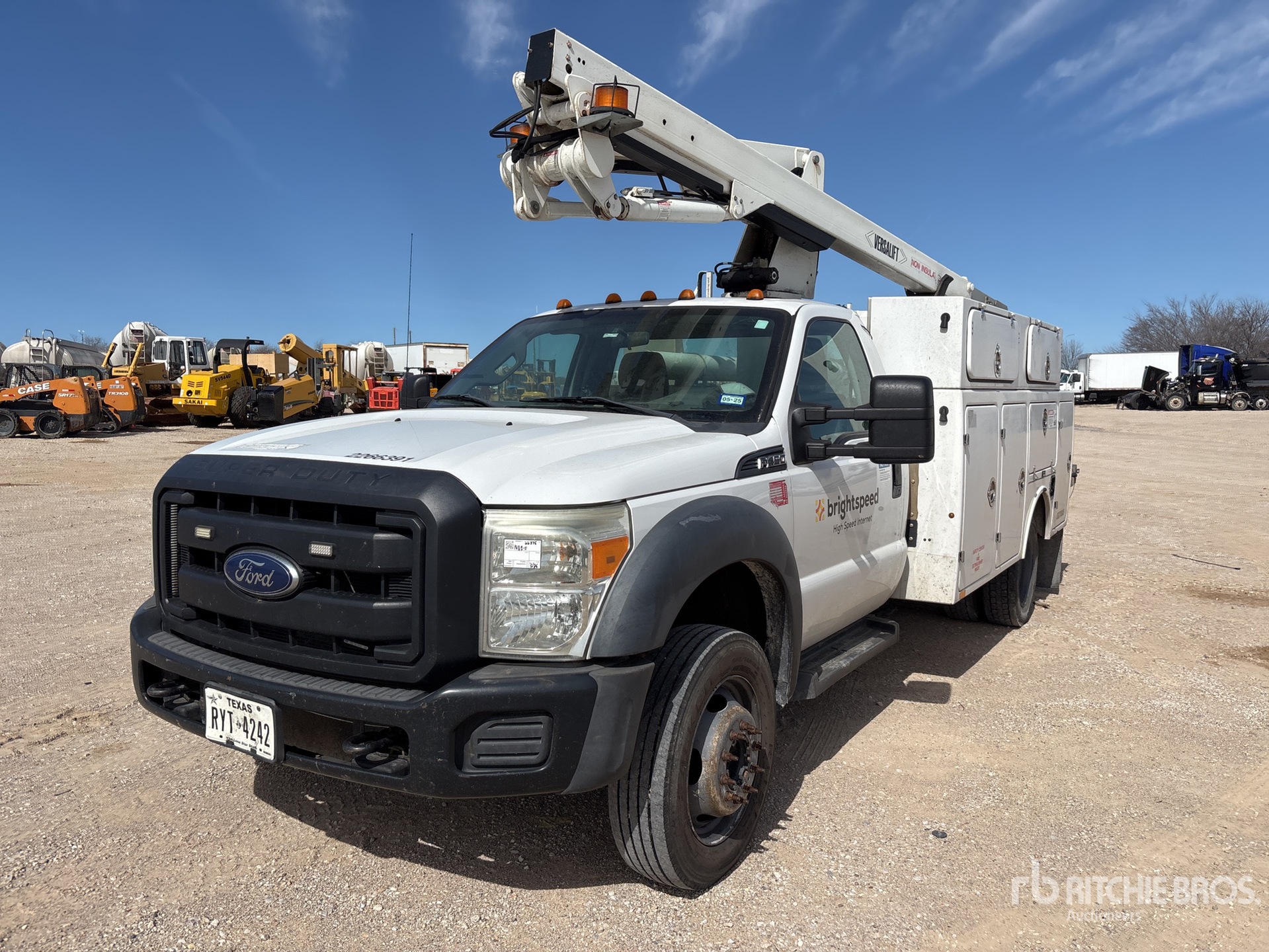 General Appearance with Foto, angolo anteriore sinistro