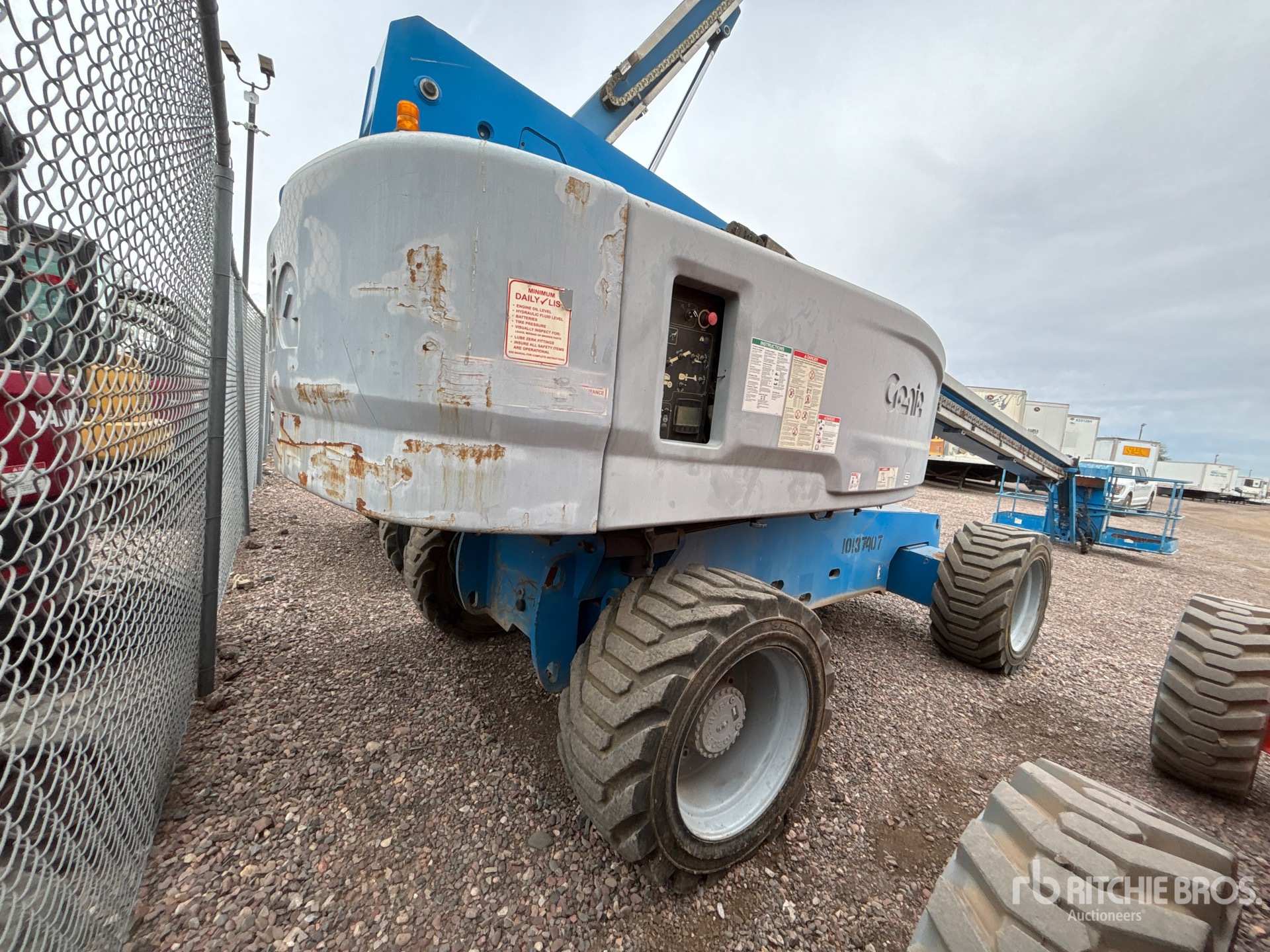 General Appearance with Picture, Right Rear Corner