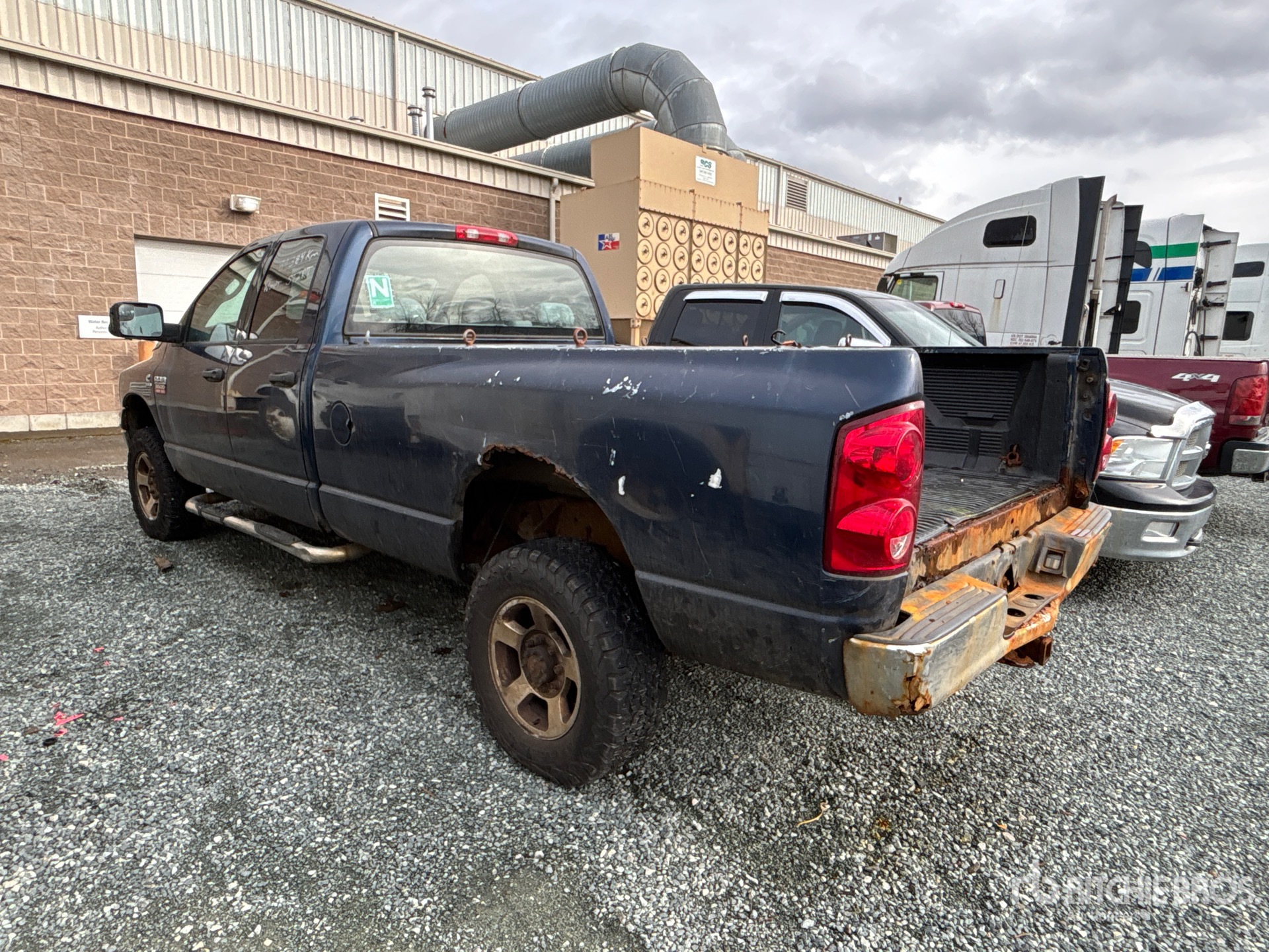 General Appearance with Picture, Left Rear Corner