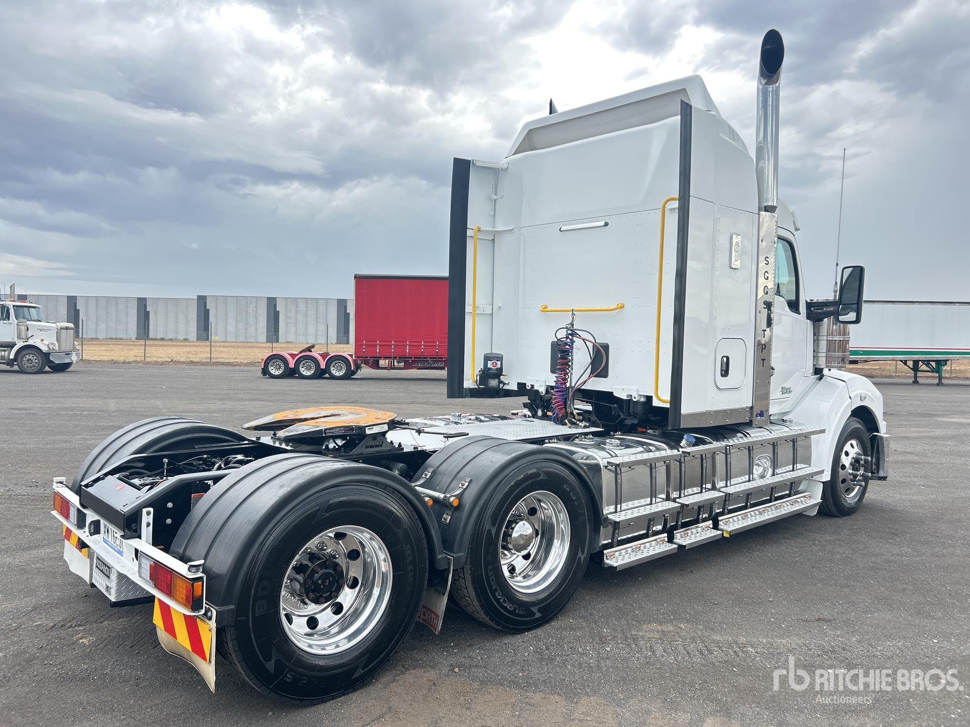 General Appearance with Picture, Left Rear Corner