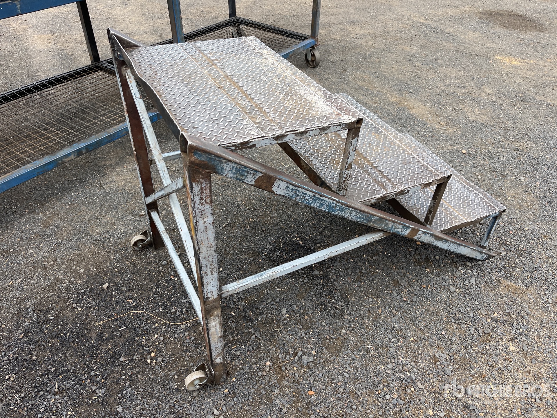 General Appearance with Imagen: esquina trasera derecha