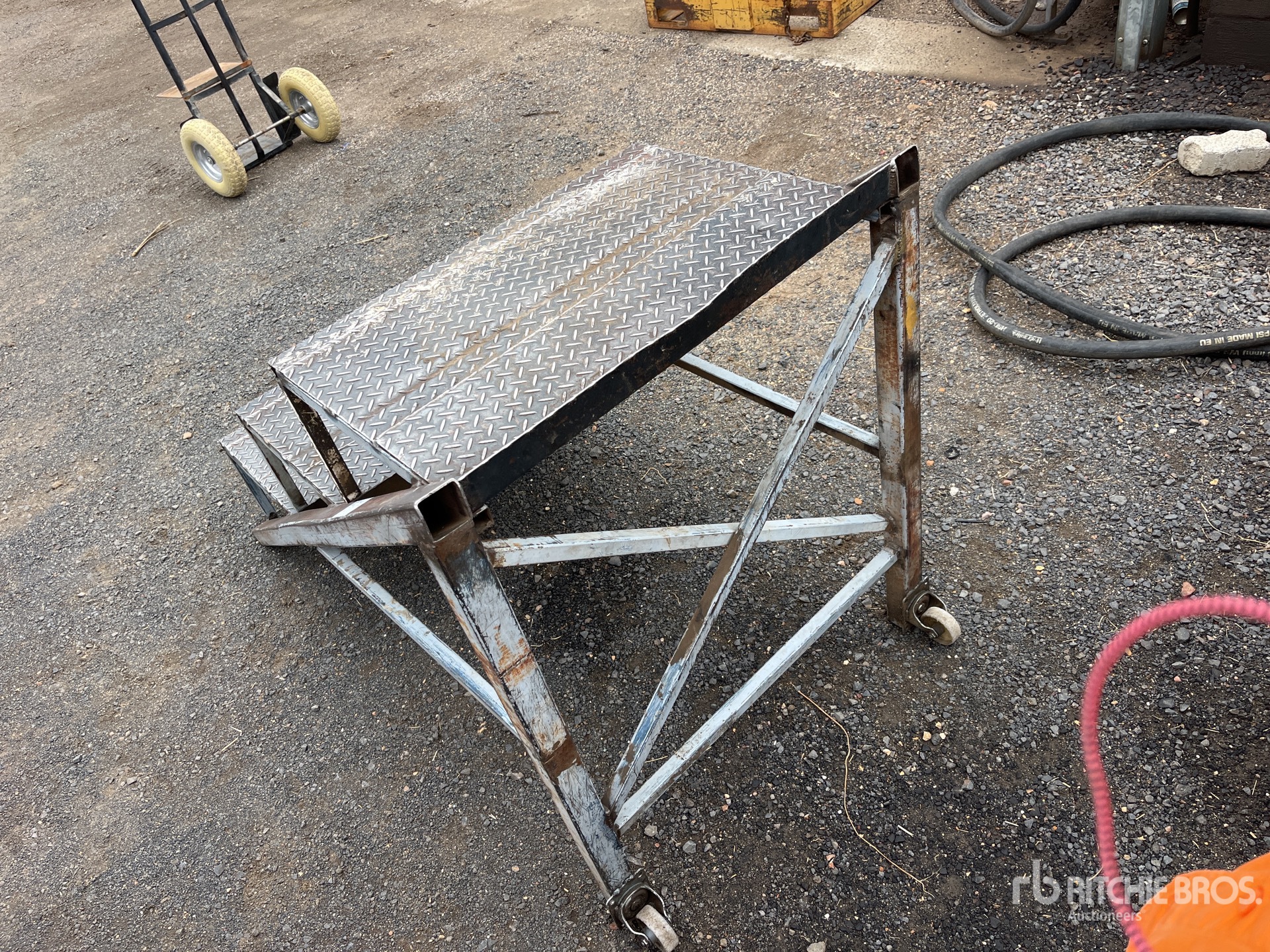 General Appearance with Imagen: esquina trasera izquierda