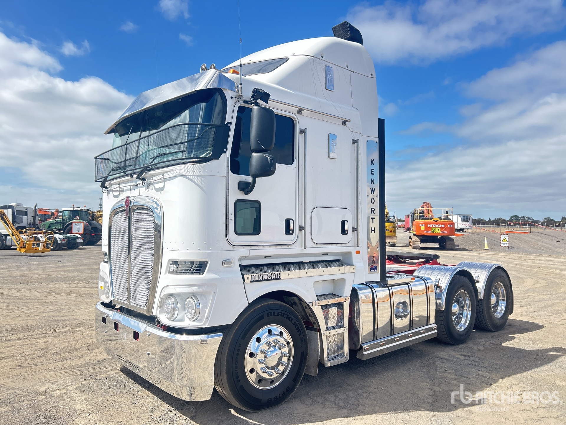 General Appearance with Picture, Right Front Corner