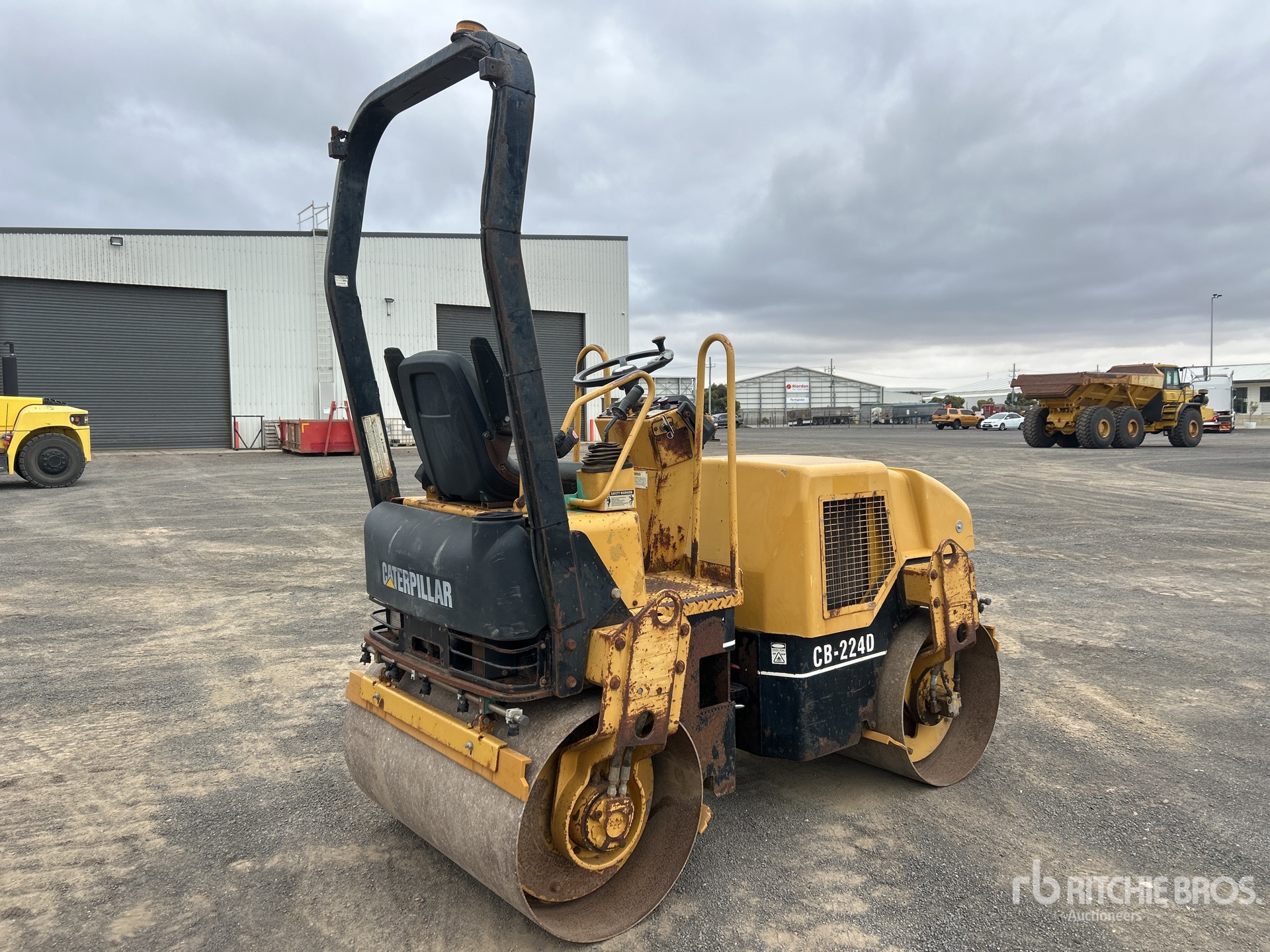 General Appearance with Picture, Right Rear Corner