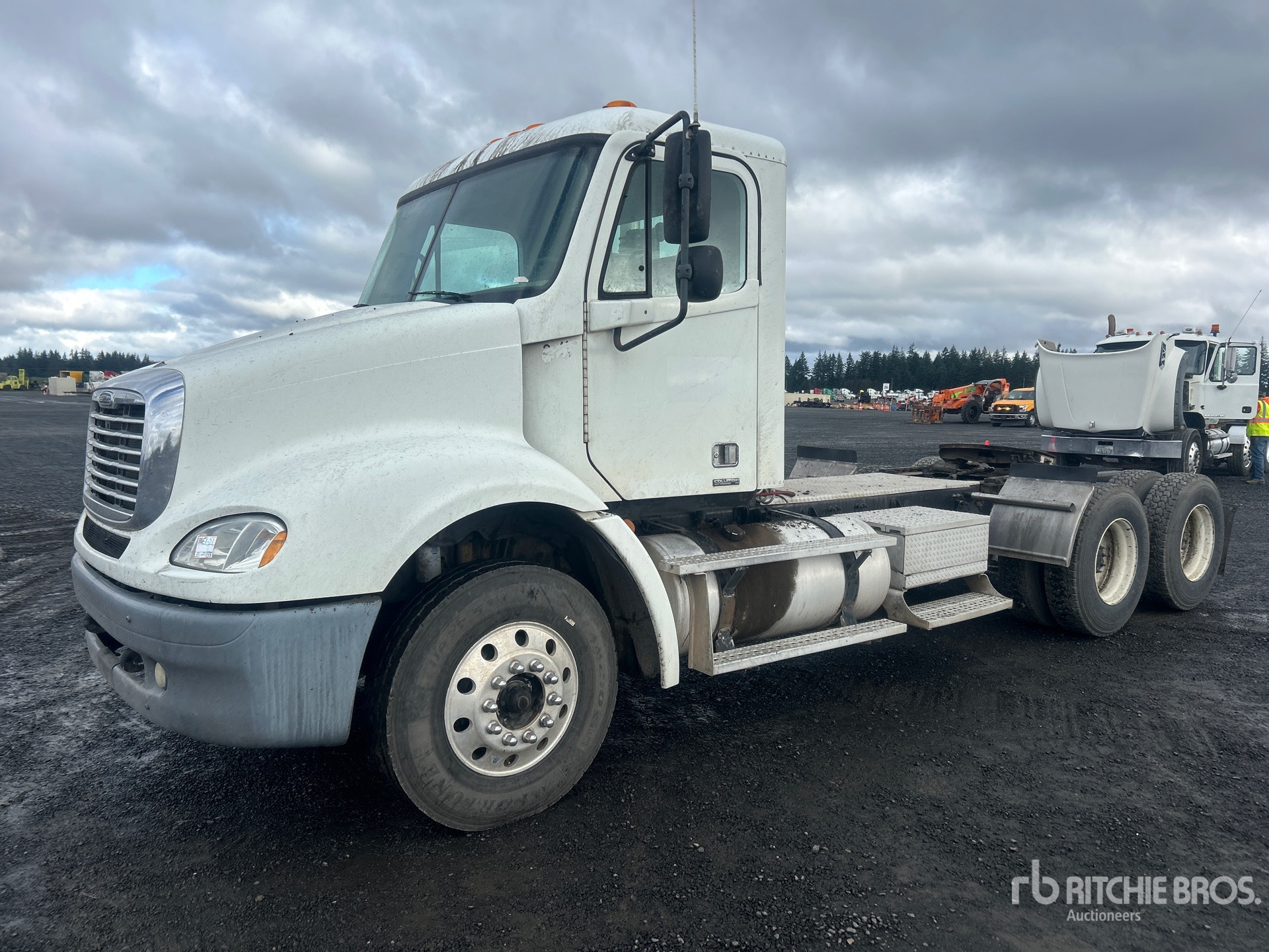 General Appearance with Picture, Left Front Corner