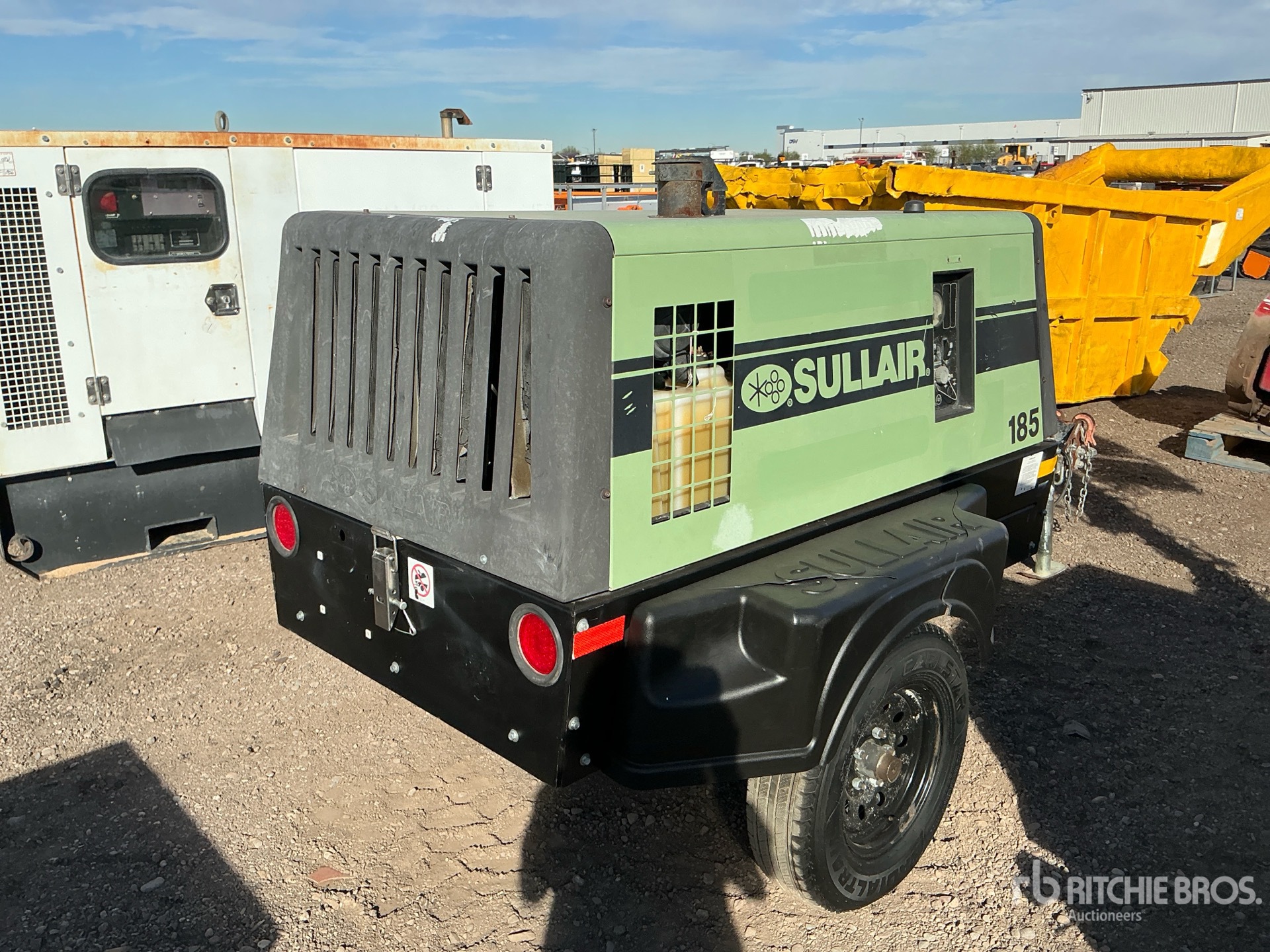 General Appearance with Bild, Ecke hinten rechts