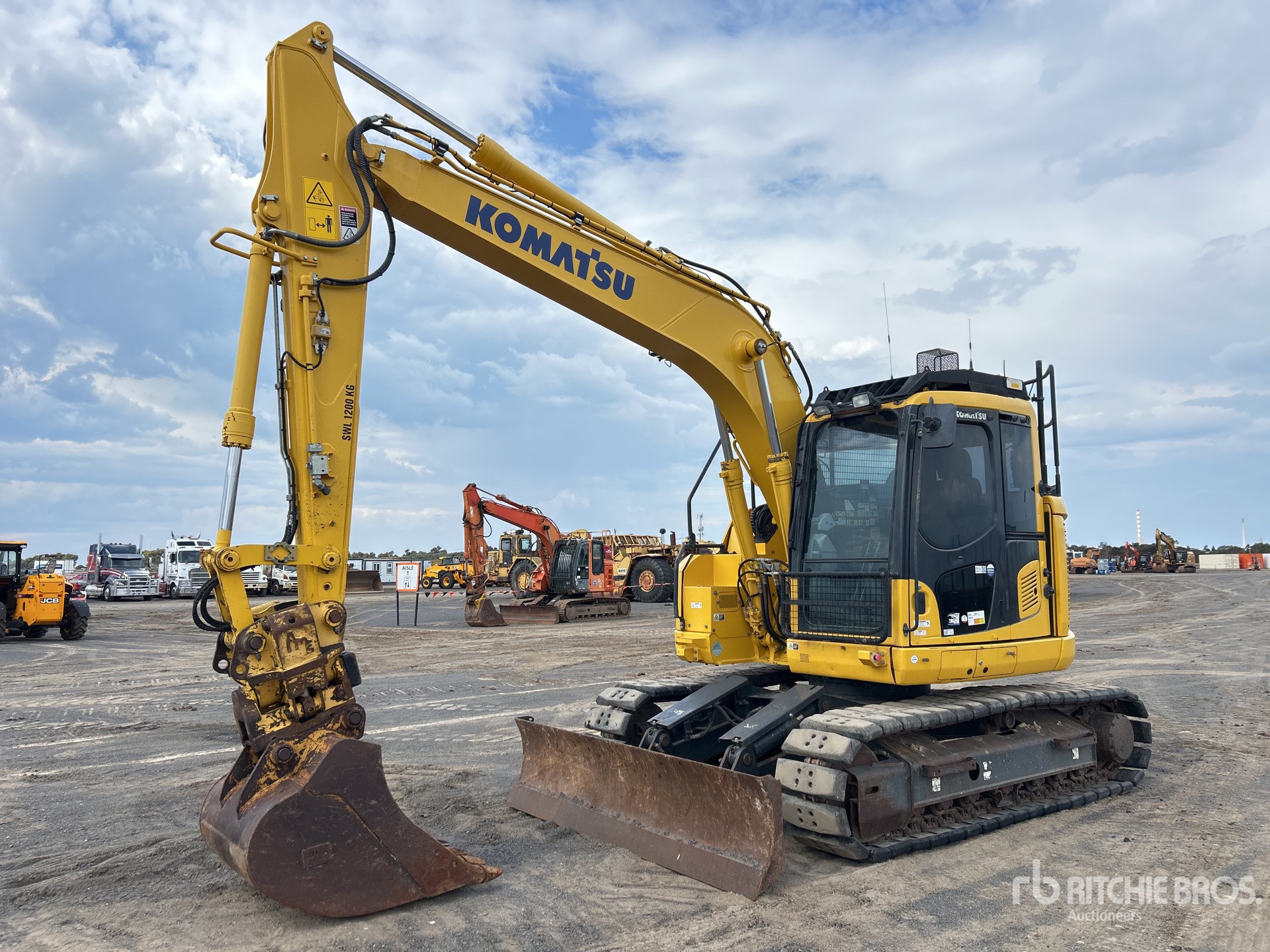 General Appearance with Picture, Left Front Corner