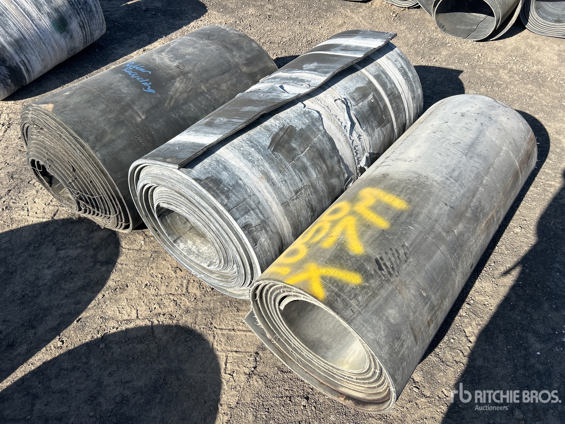 Aspect général with Image, coin avant gauche