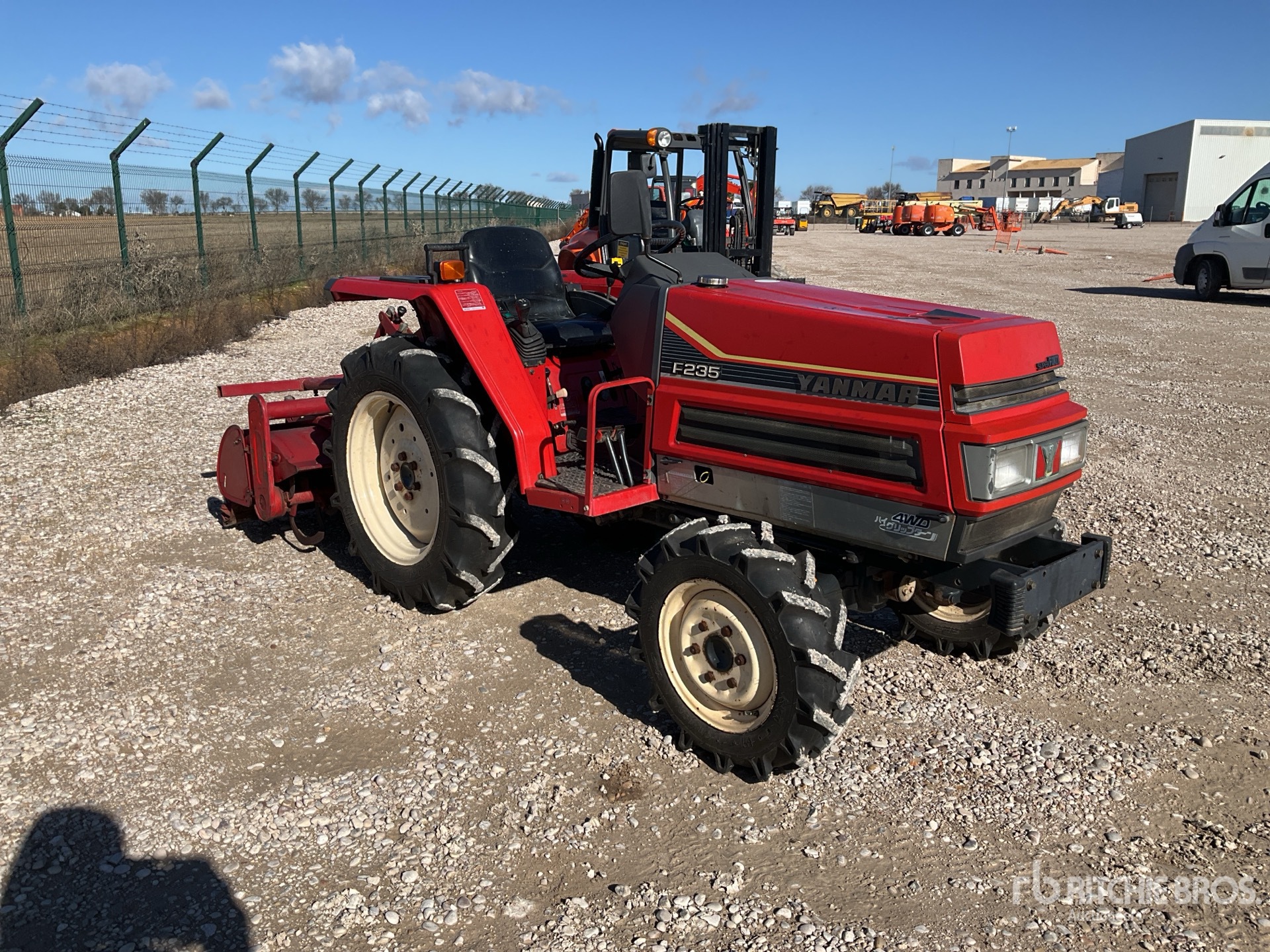 General Appearance with Picture, Right Front Corner