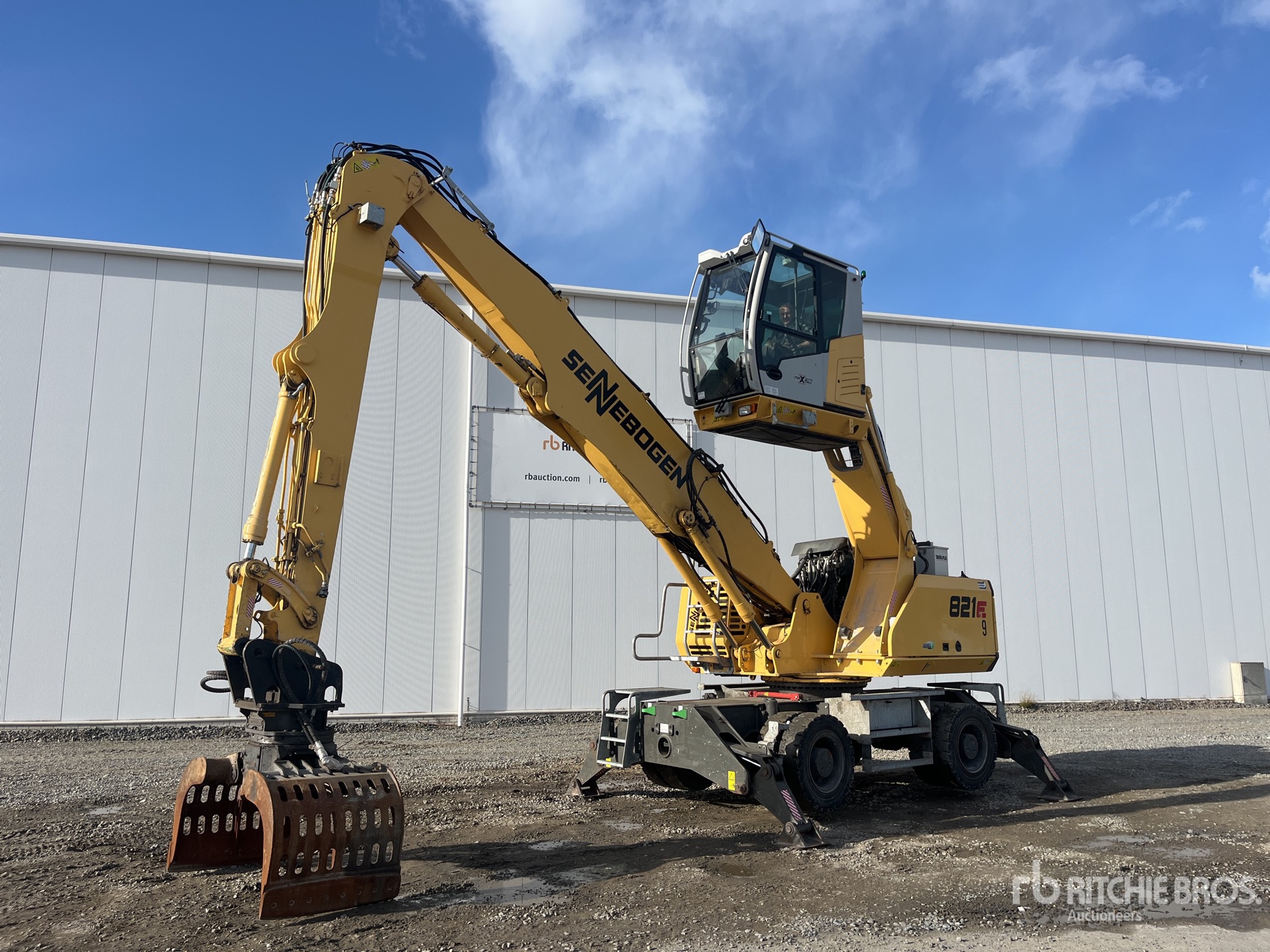 General Appearance with Operation Video