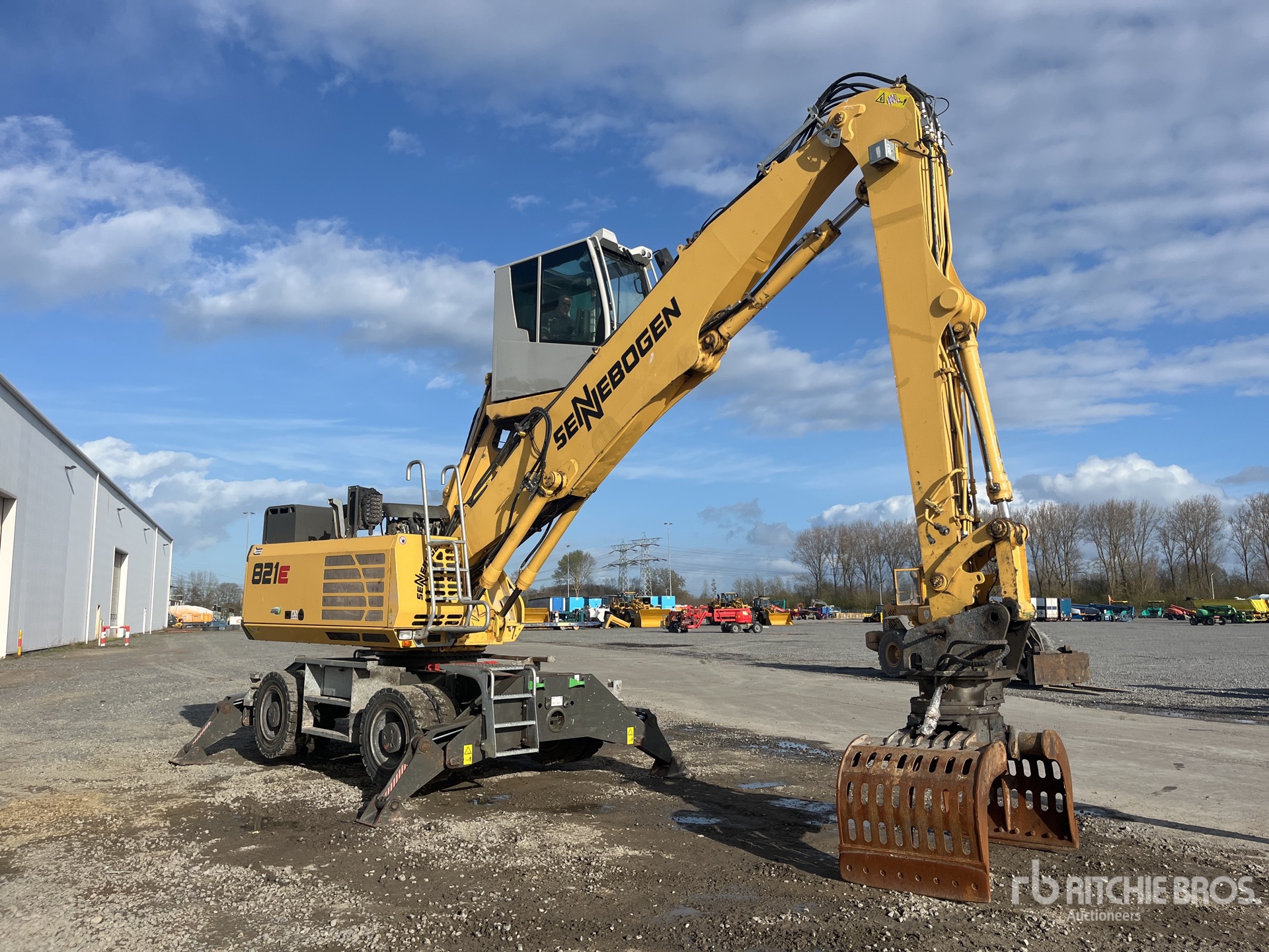 General Appearance with Picture, Right Front Corner