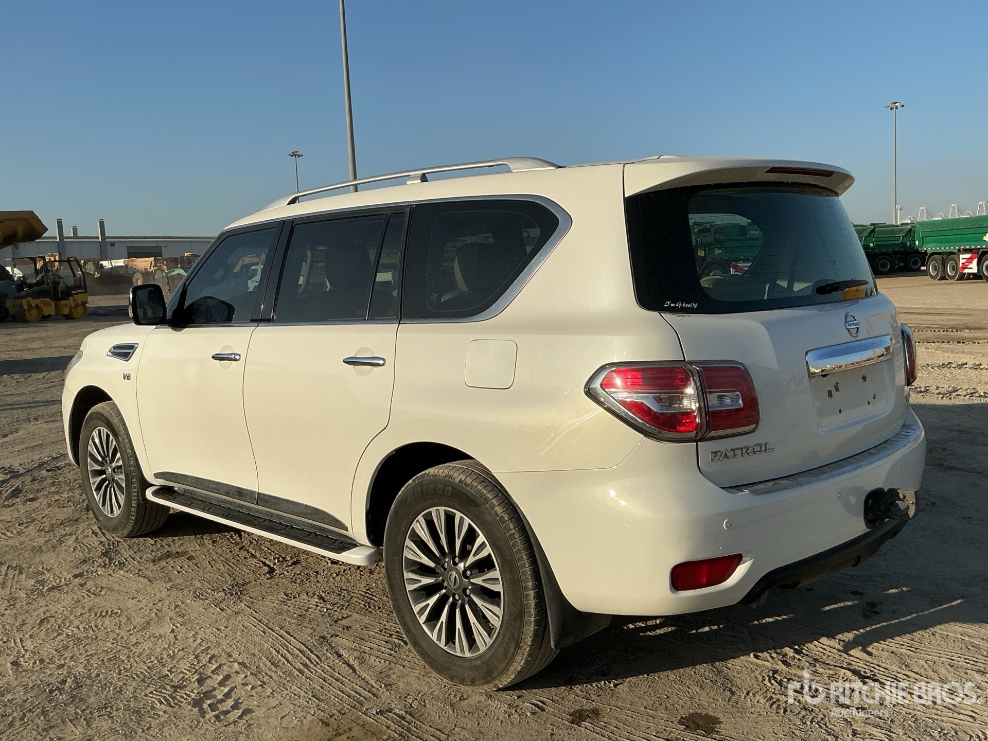 General Appearance with Foto, angolo posteriore sinistro