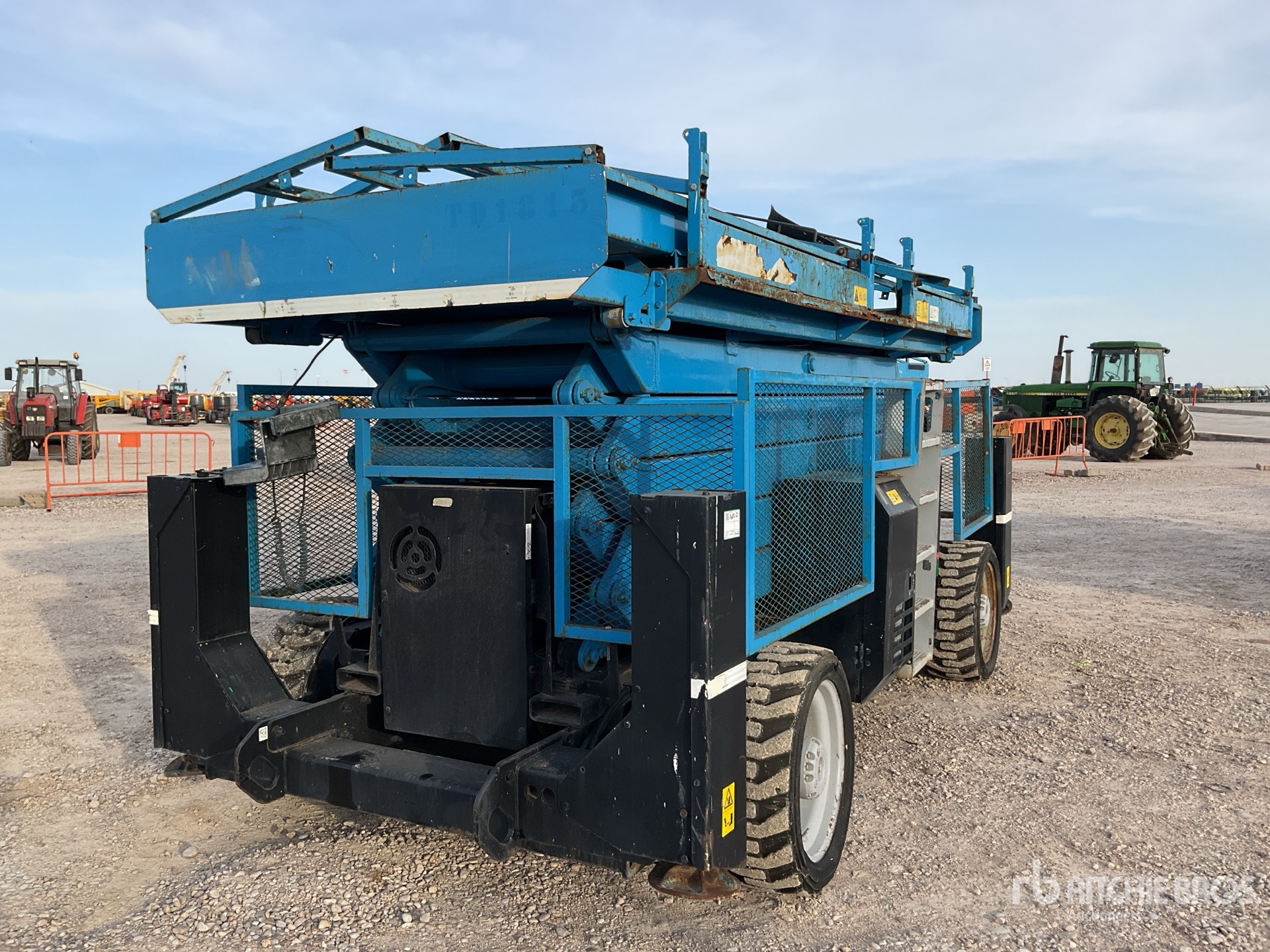 General Appearance with Imagen: esquina trasera derecha