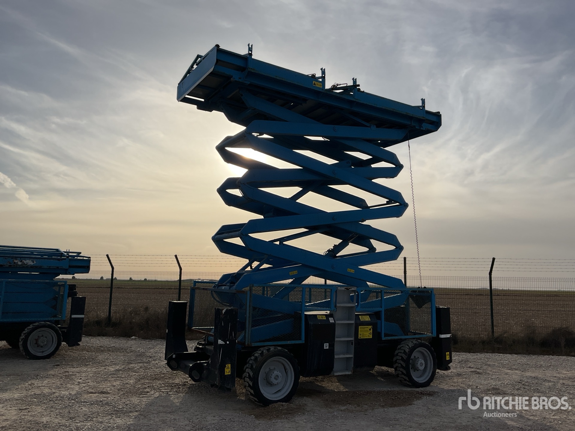 General Appearance with Featured Photo