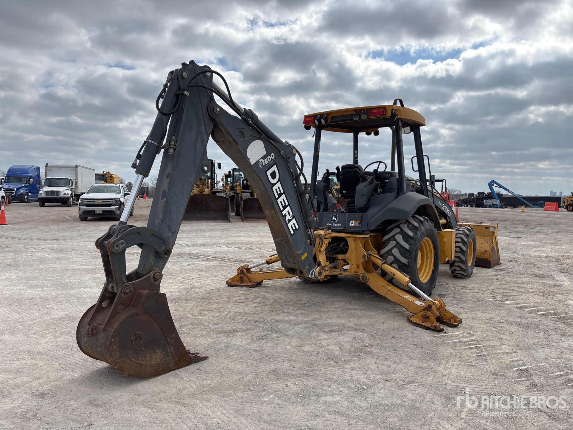 General Appearance with Imagen: esquina trasera derecha