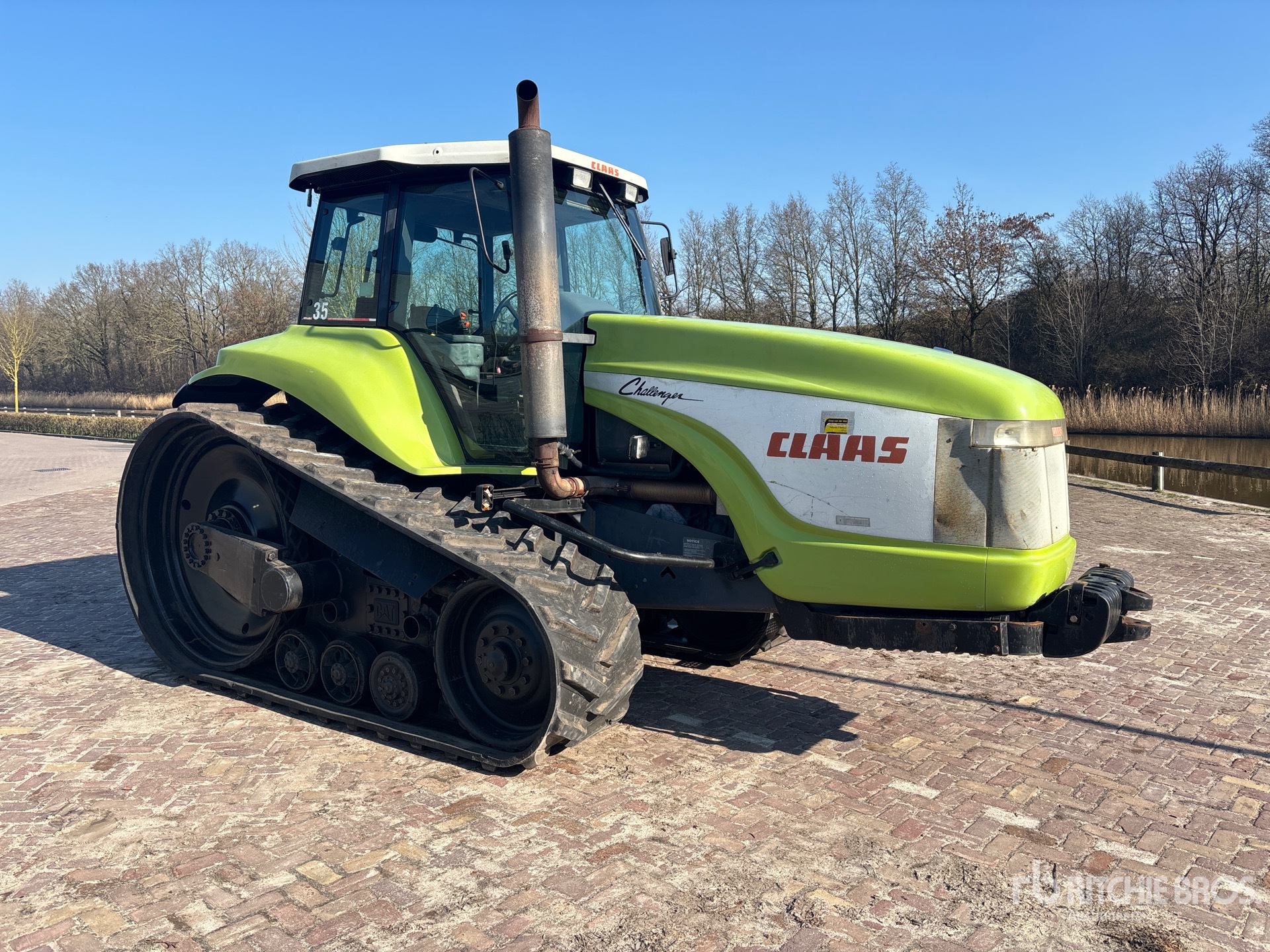 General Appearance with Foto, angolo anteriore destro