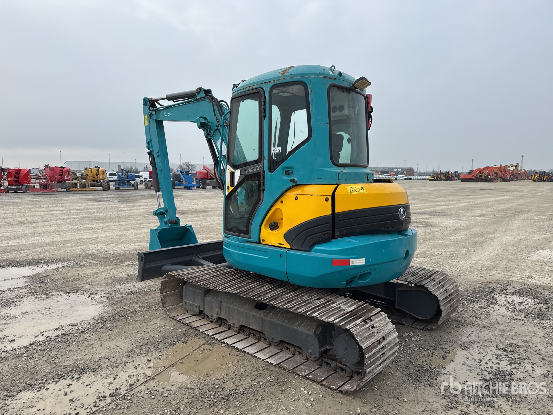 General Appearance with Picture, Left Rear Corner