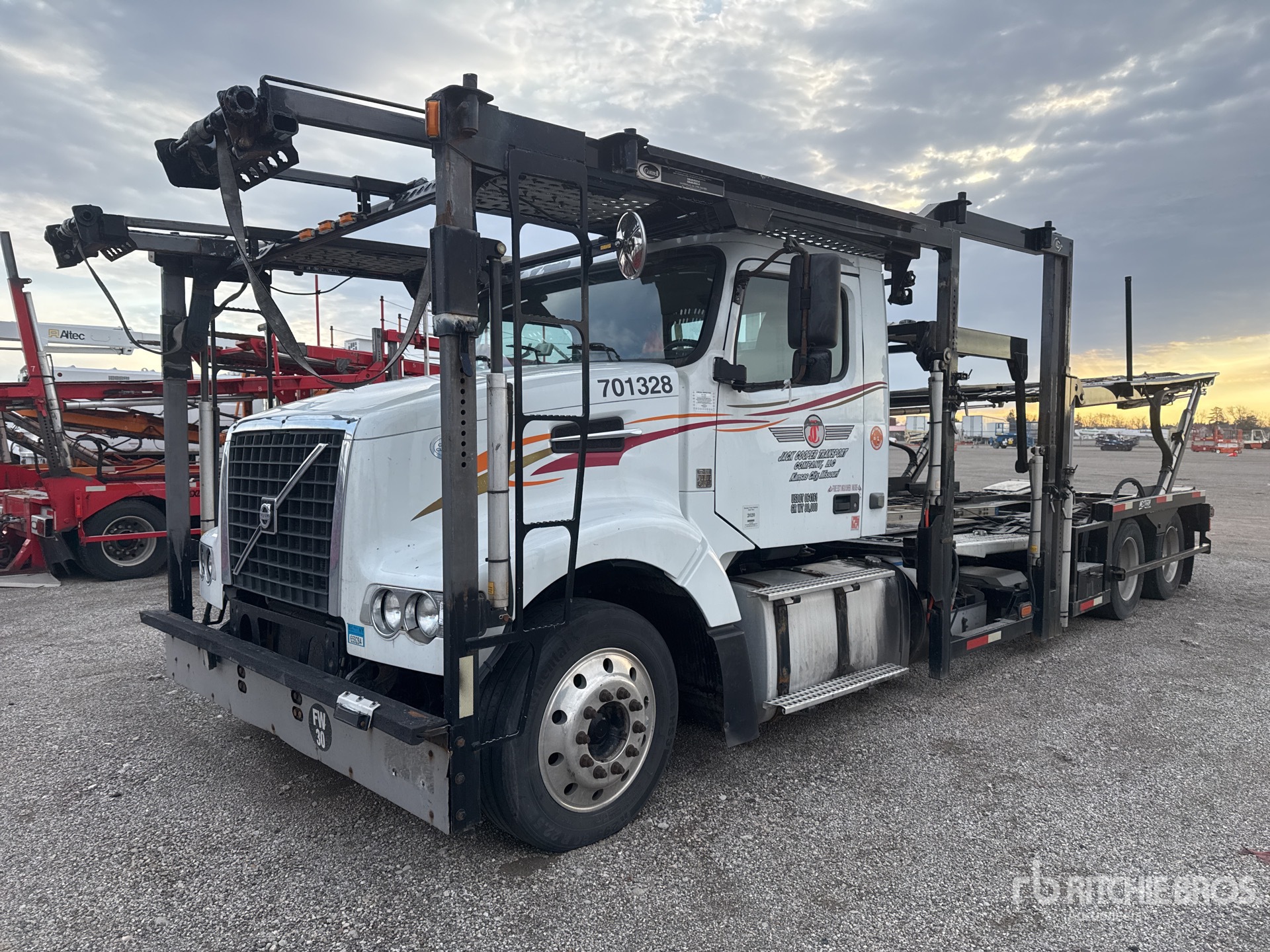 General Appearance with Featured Photo