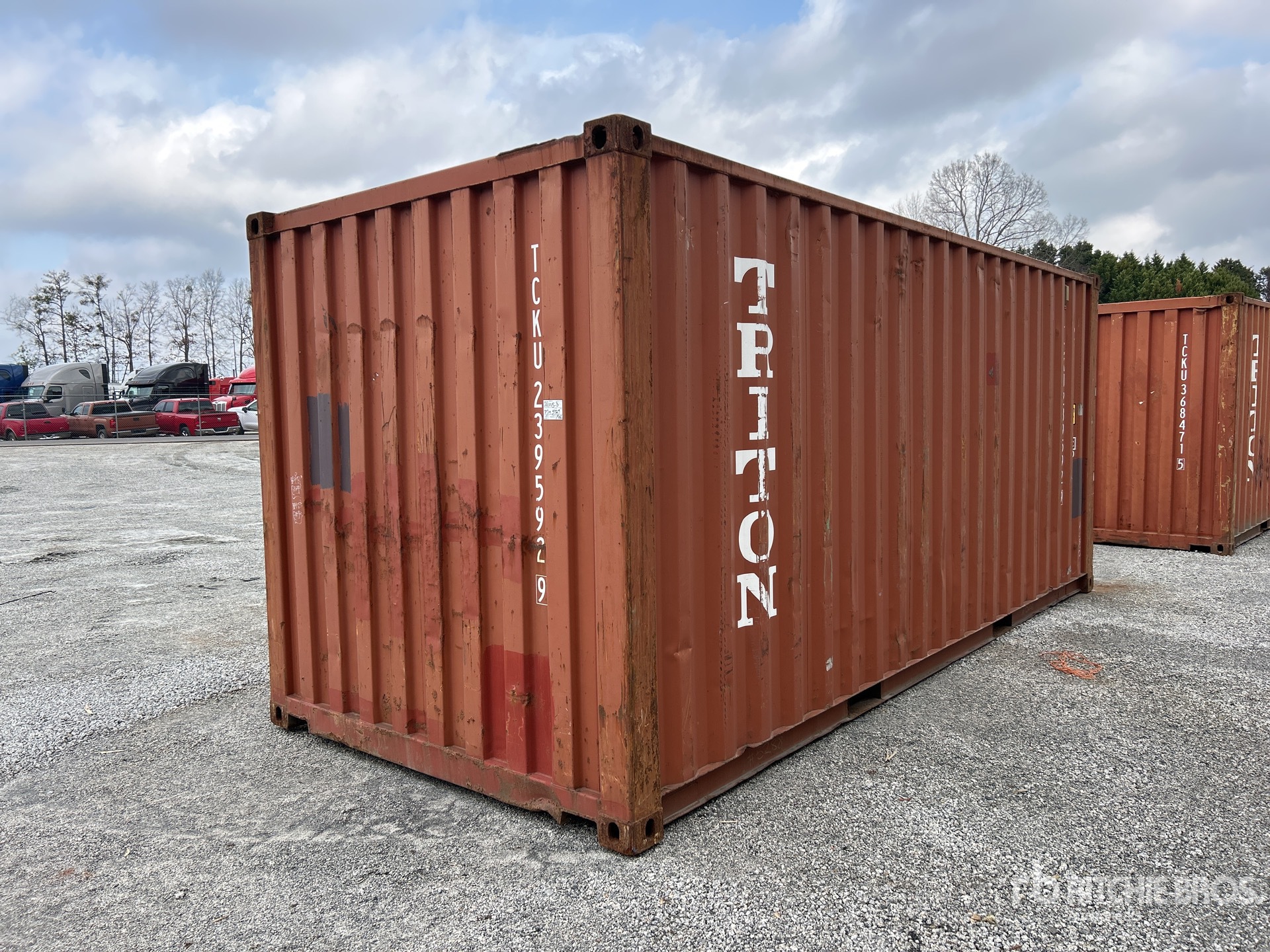 General Appearance with Picture, Right Rear Corner